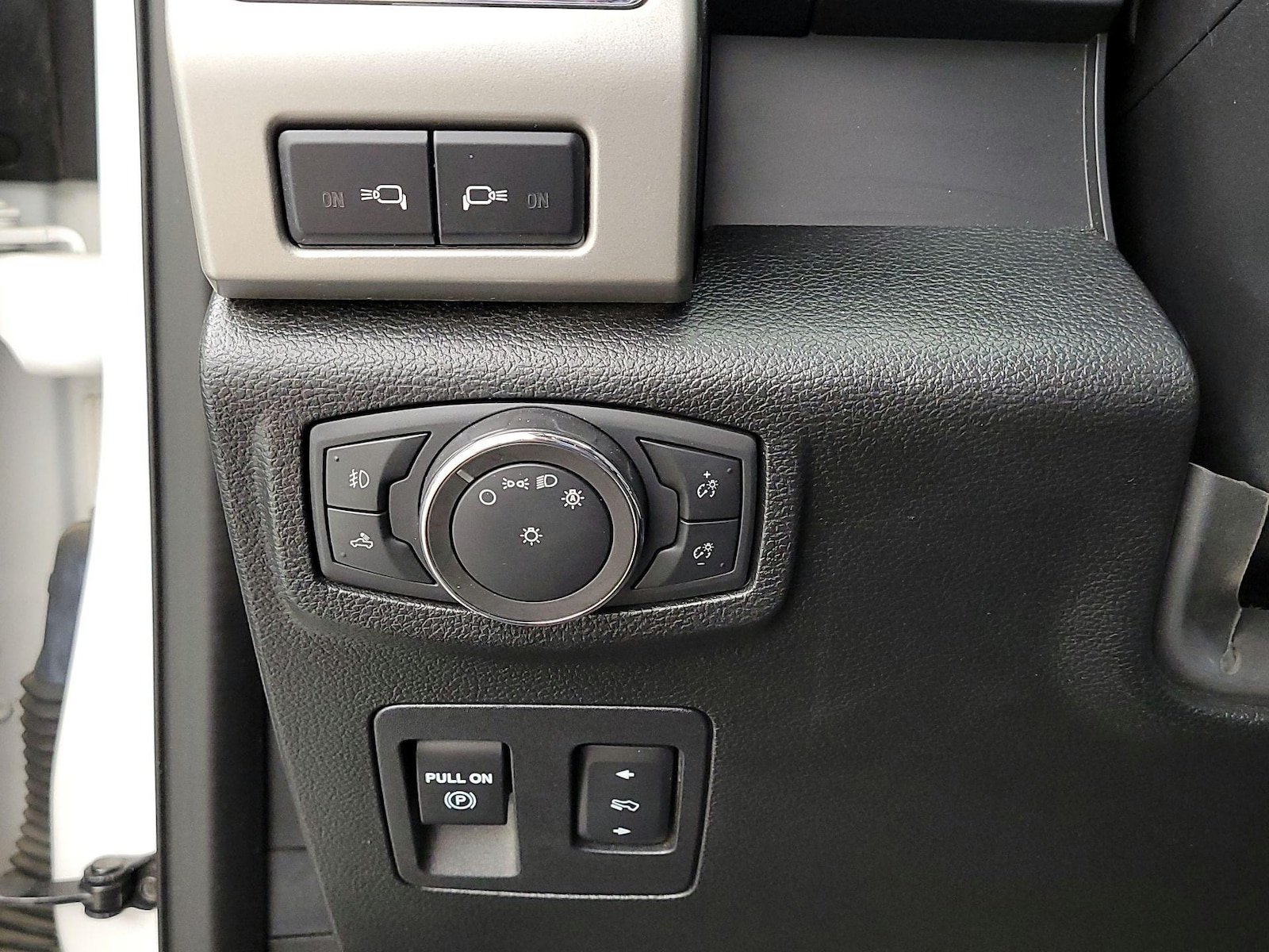 2020 Ford F-150 Lariat - Photo 14