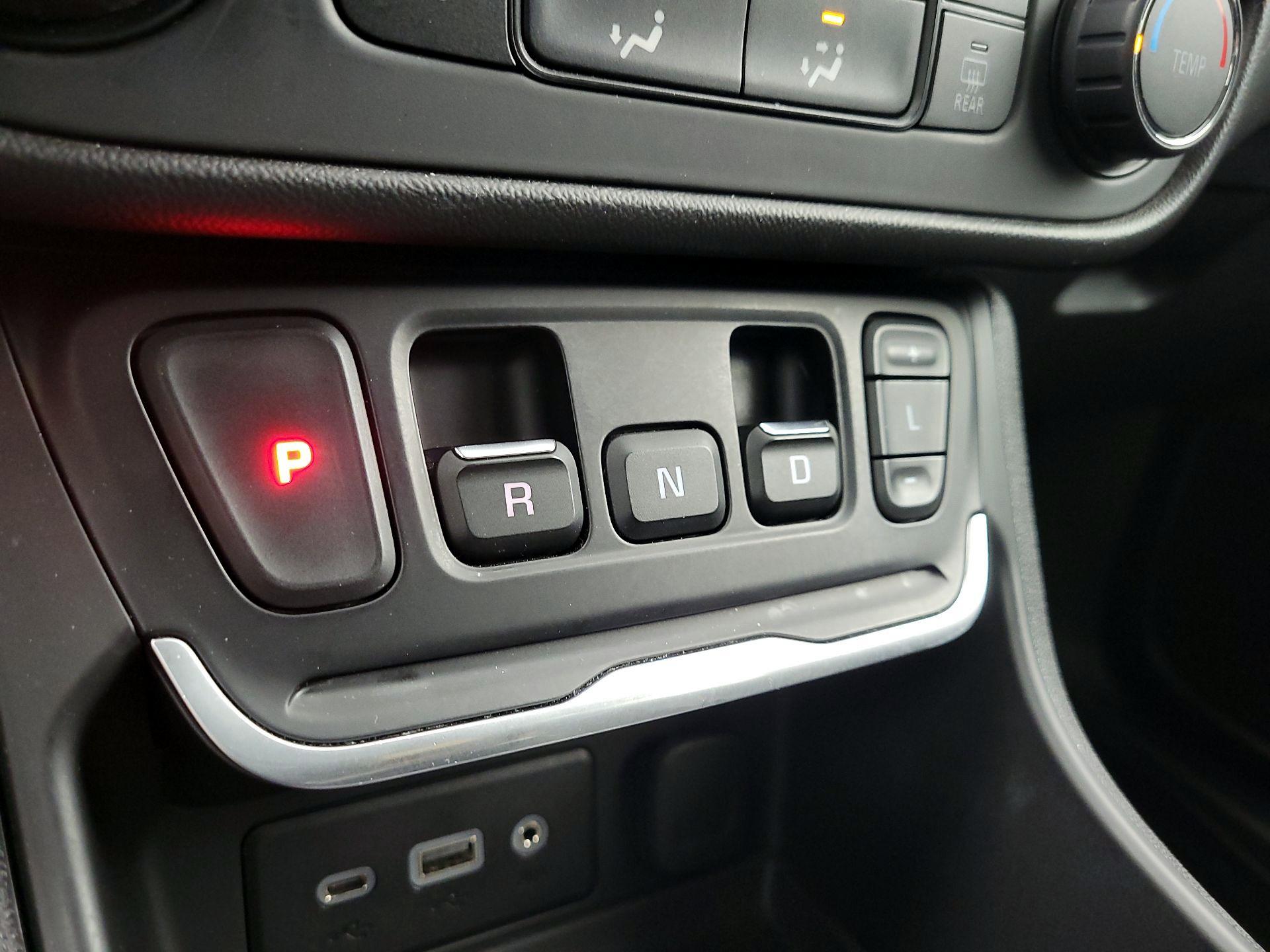 Thumbnail: 2020 GMC Terrain - 17