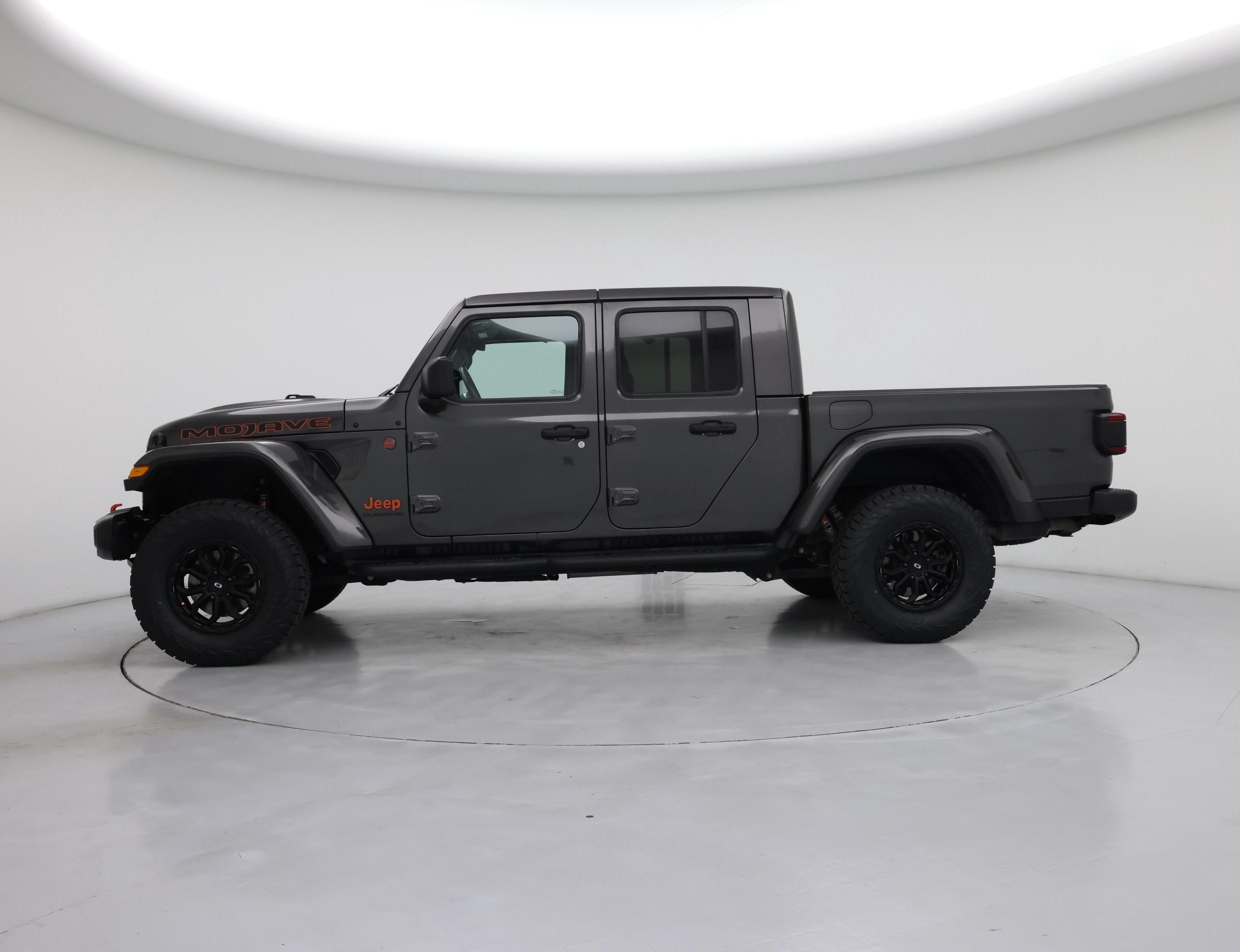 Thumbnail: 2021 Jeep Gladiator - 3