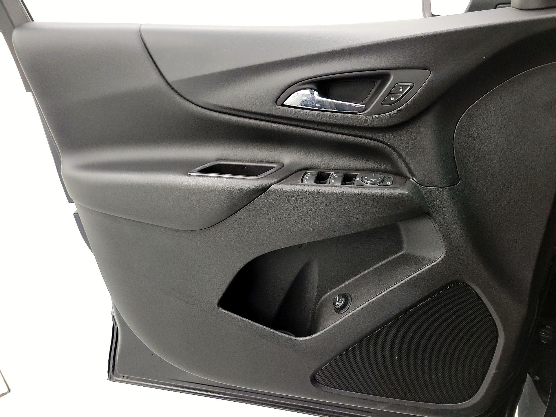 Thumbnail: 2020 Chevrolet Equinox - 12