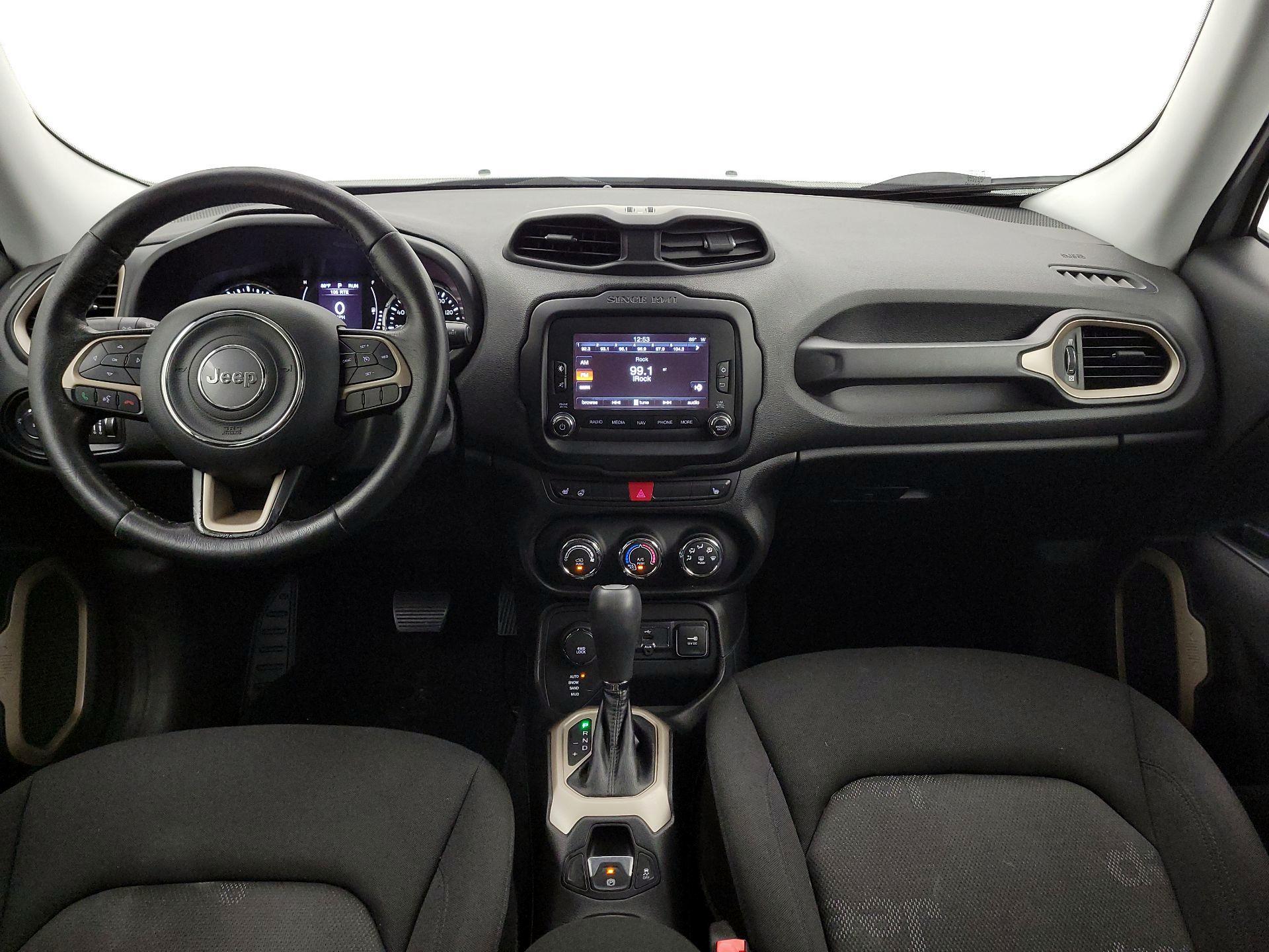 Thumbnail: 2015 Jeep Renegade - 9