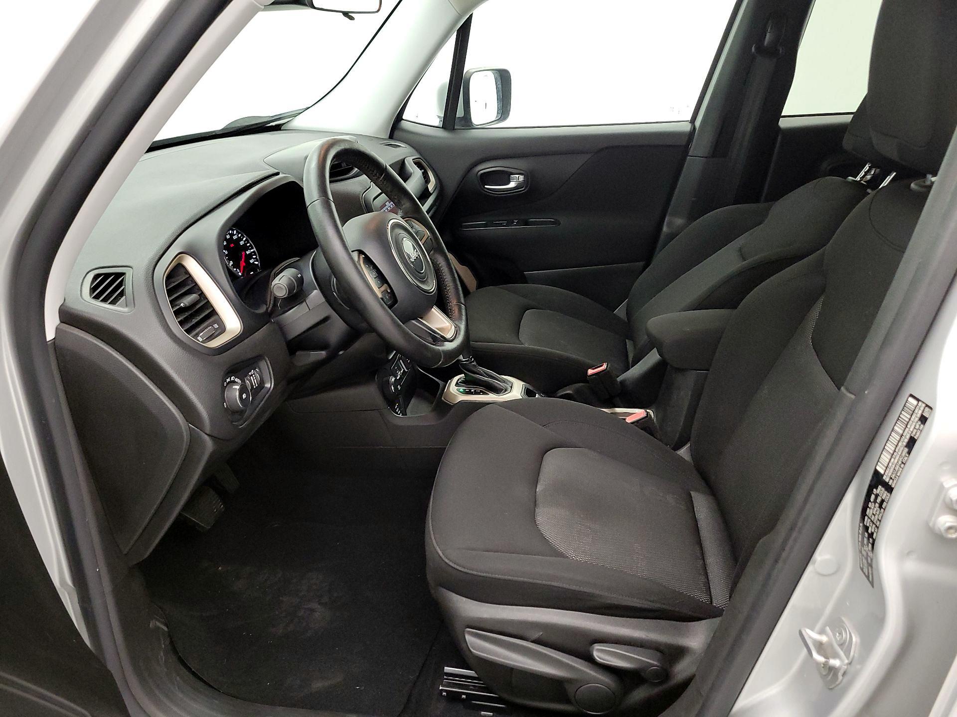 Thumbnail: 2015 Jeep Renegade - 11