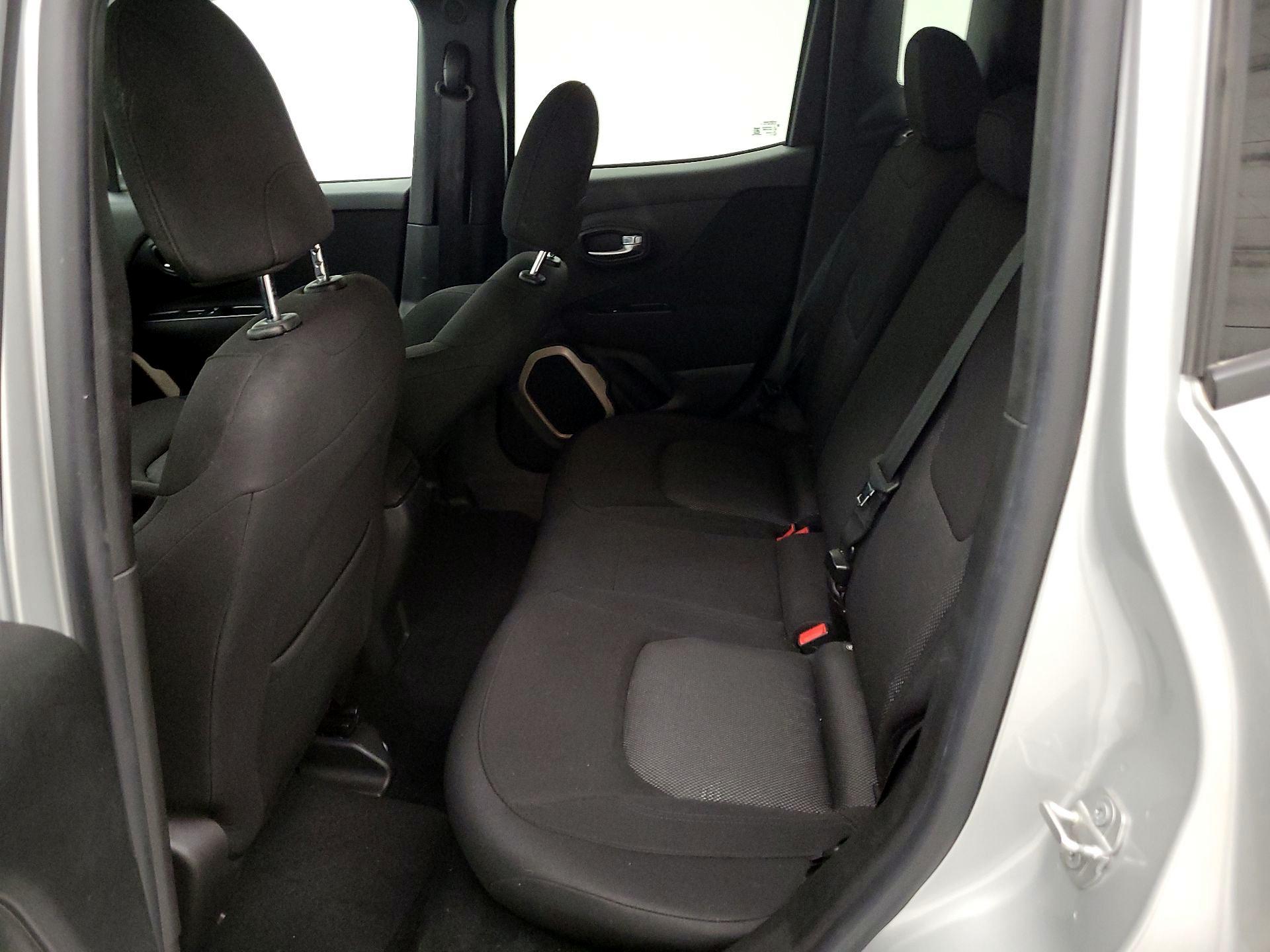 Thumbnail: 2015 Jeep Renegade - 20