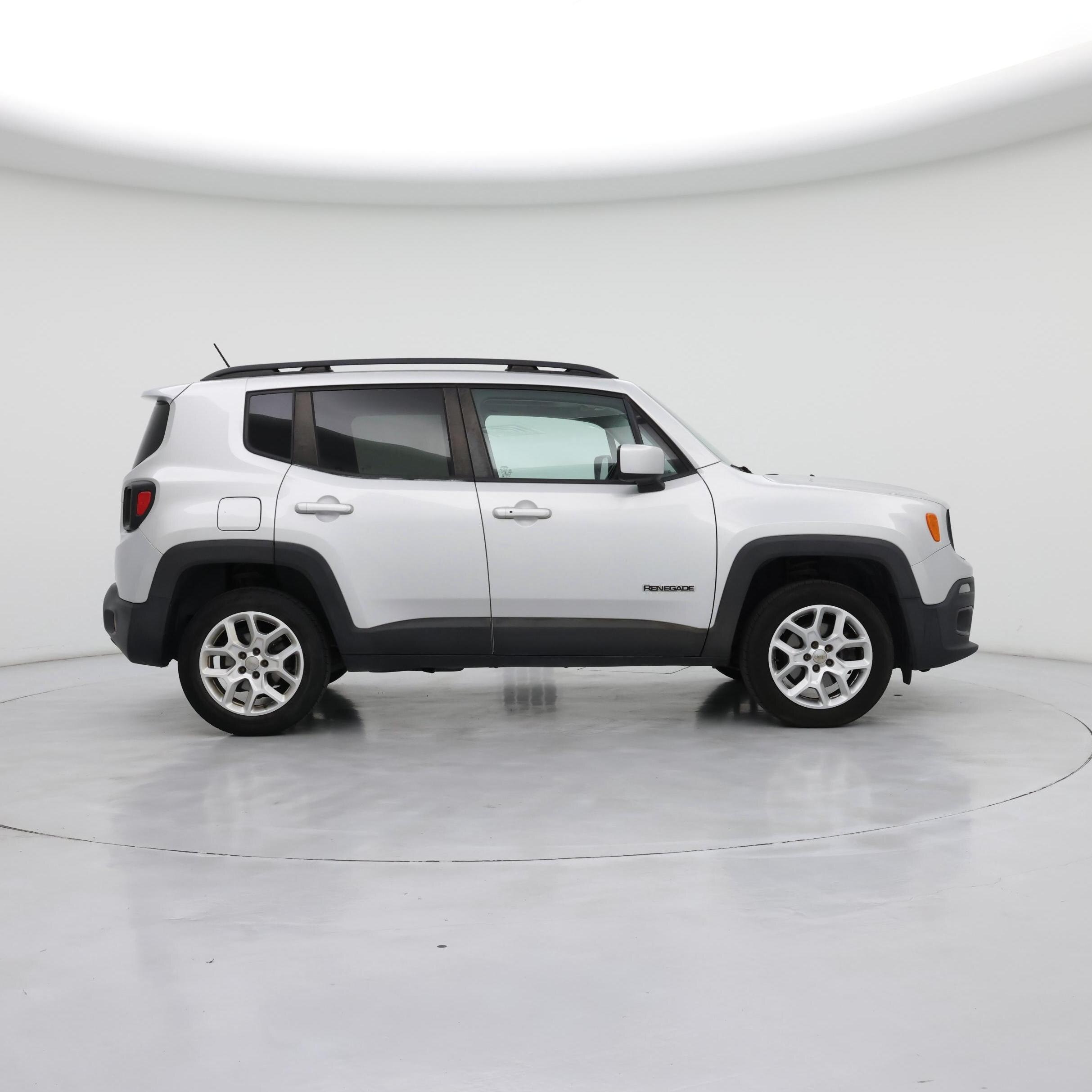Thumbnail: 2015 Jeep Renegade - 7