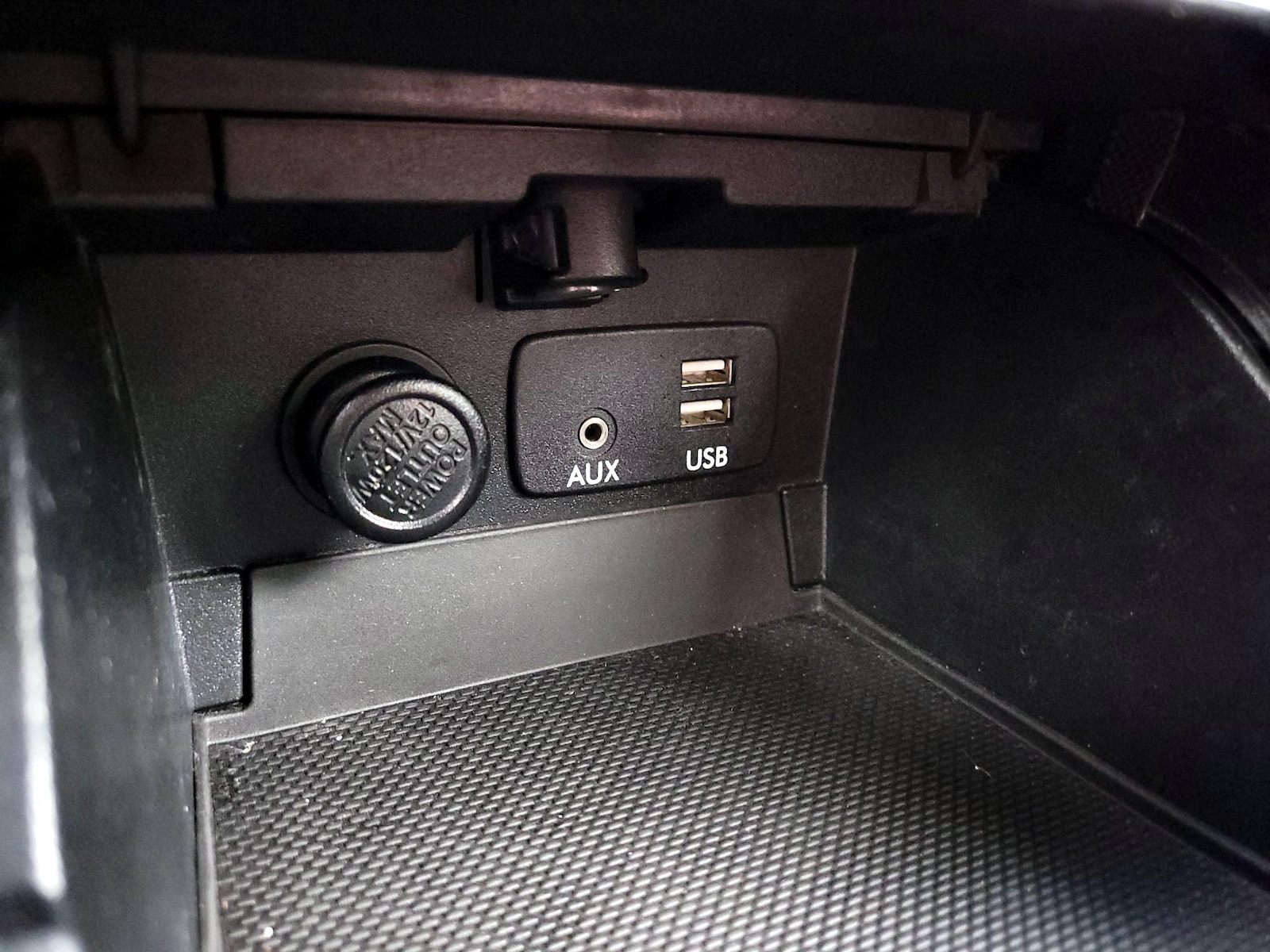 2015 Subaru Outback Premium - Photo 19