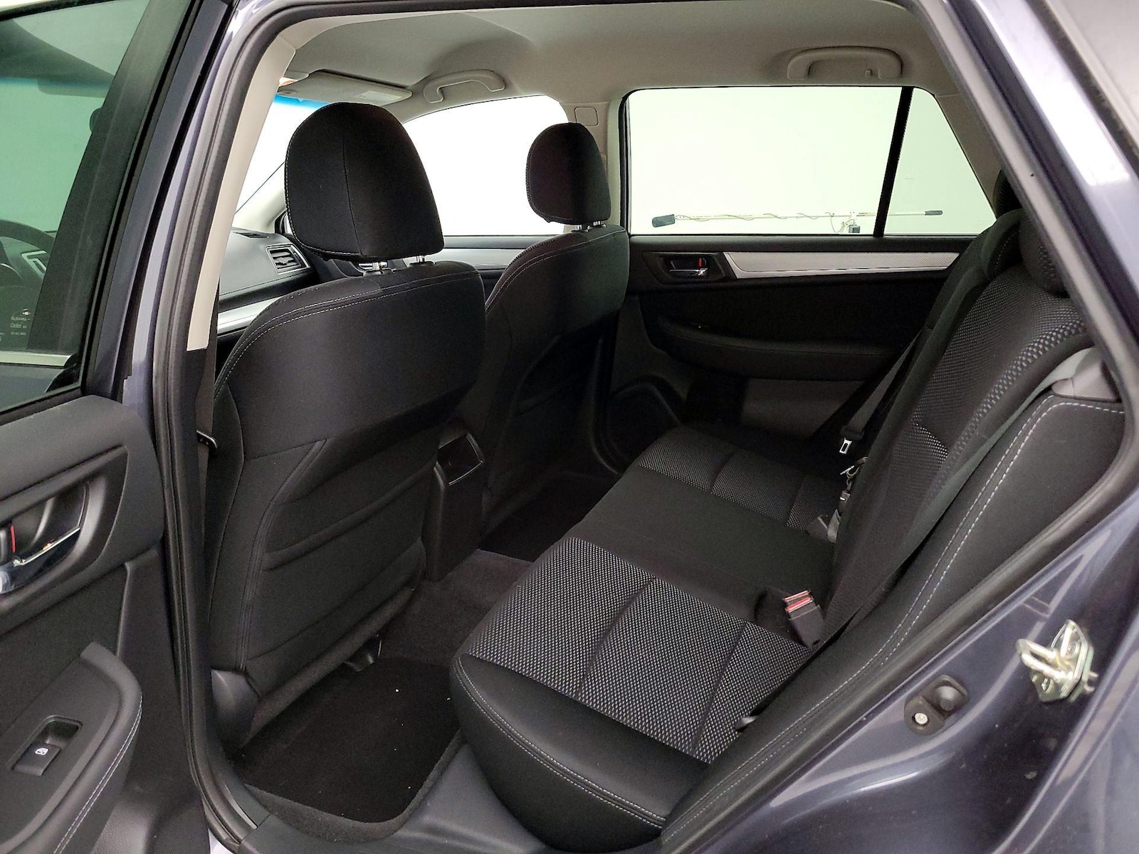 2015 Subaru Outback Premium - Photo 20