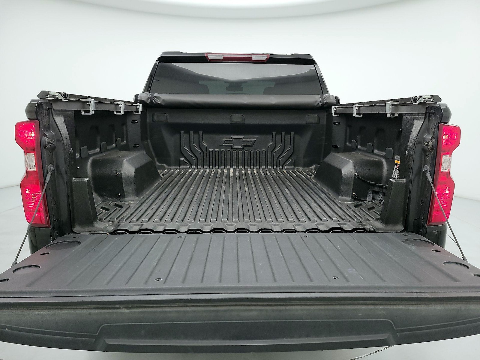 2022 Chevrolet Silverado 1500 LT - Photo 21
