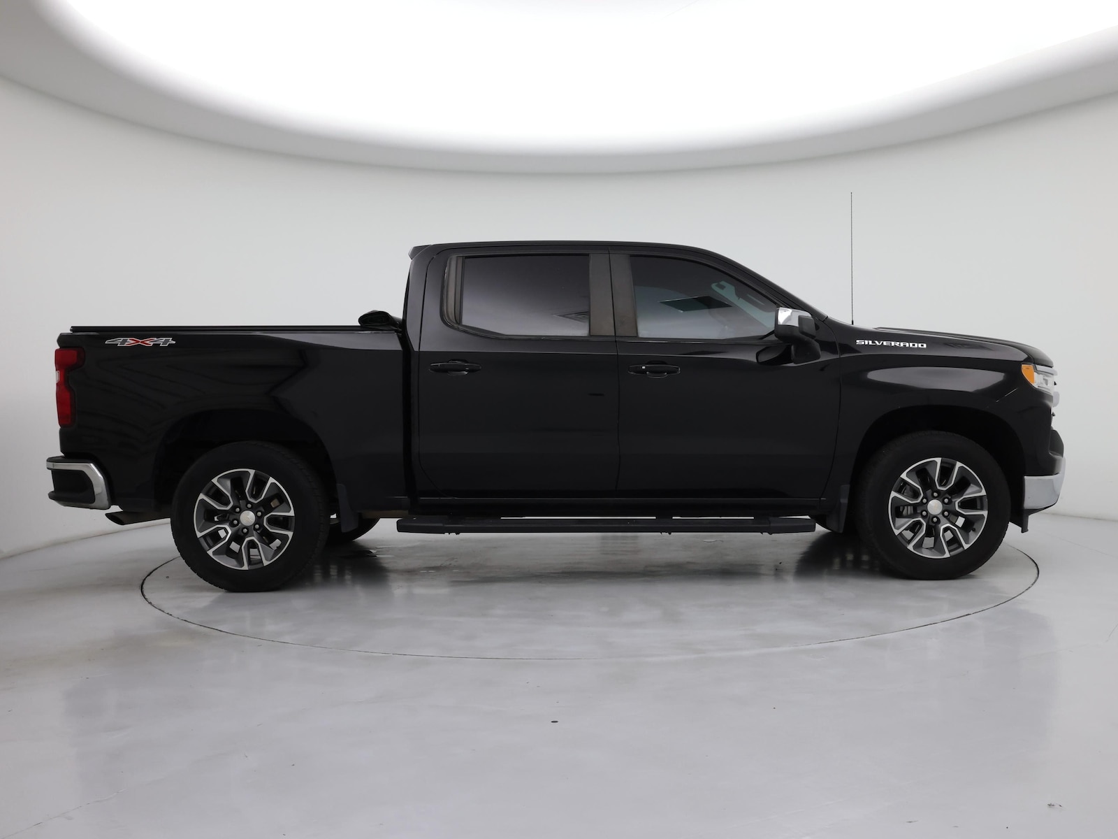 2022 Chevrolet Silverado 1500 LT - Photo 8