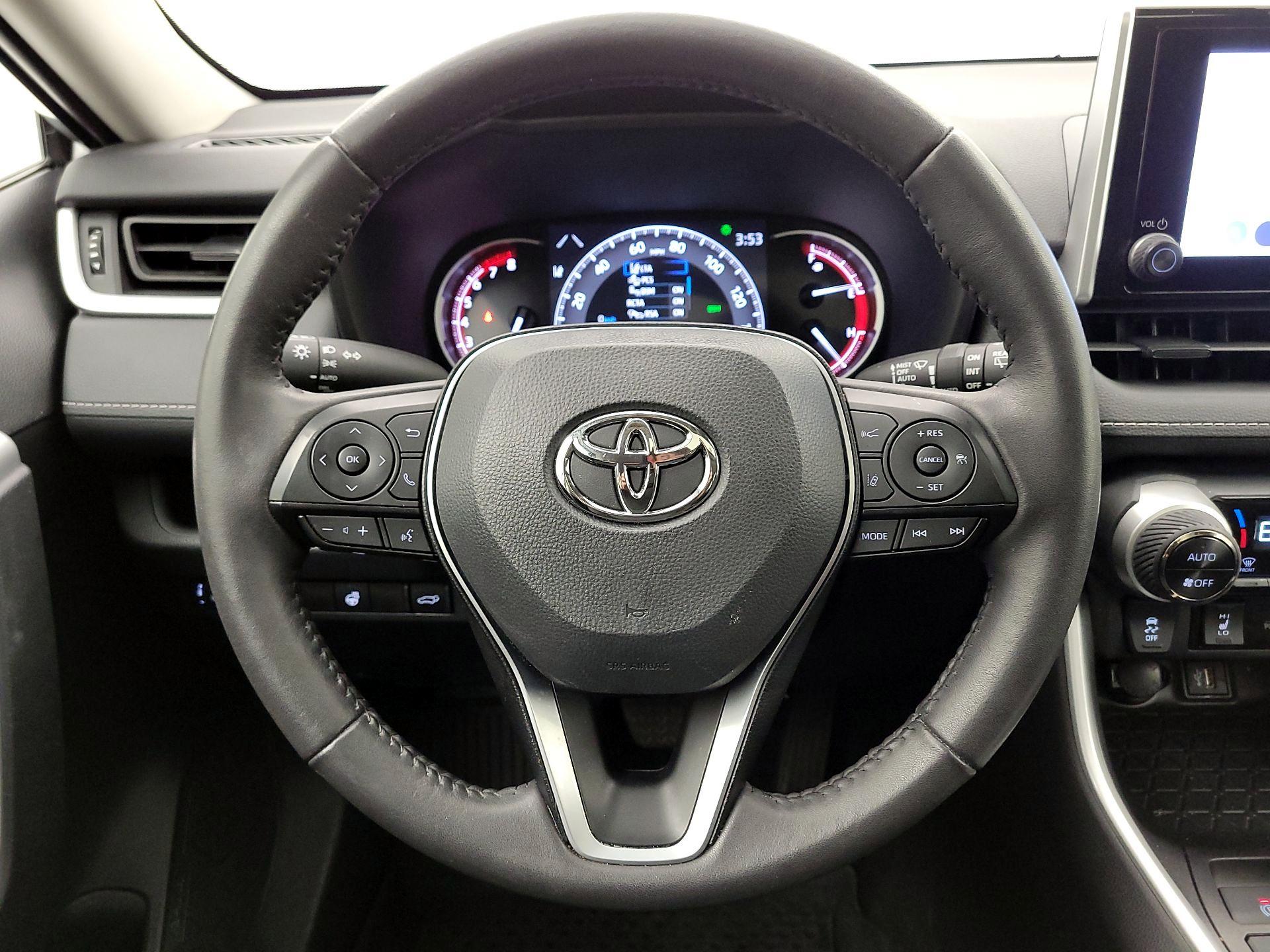 Thumbnail: 2025 Toyota RAV4 - 10
