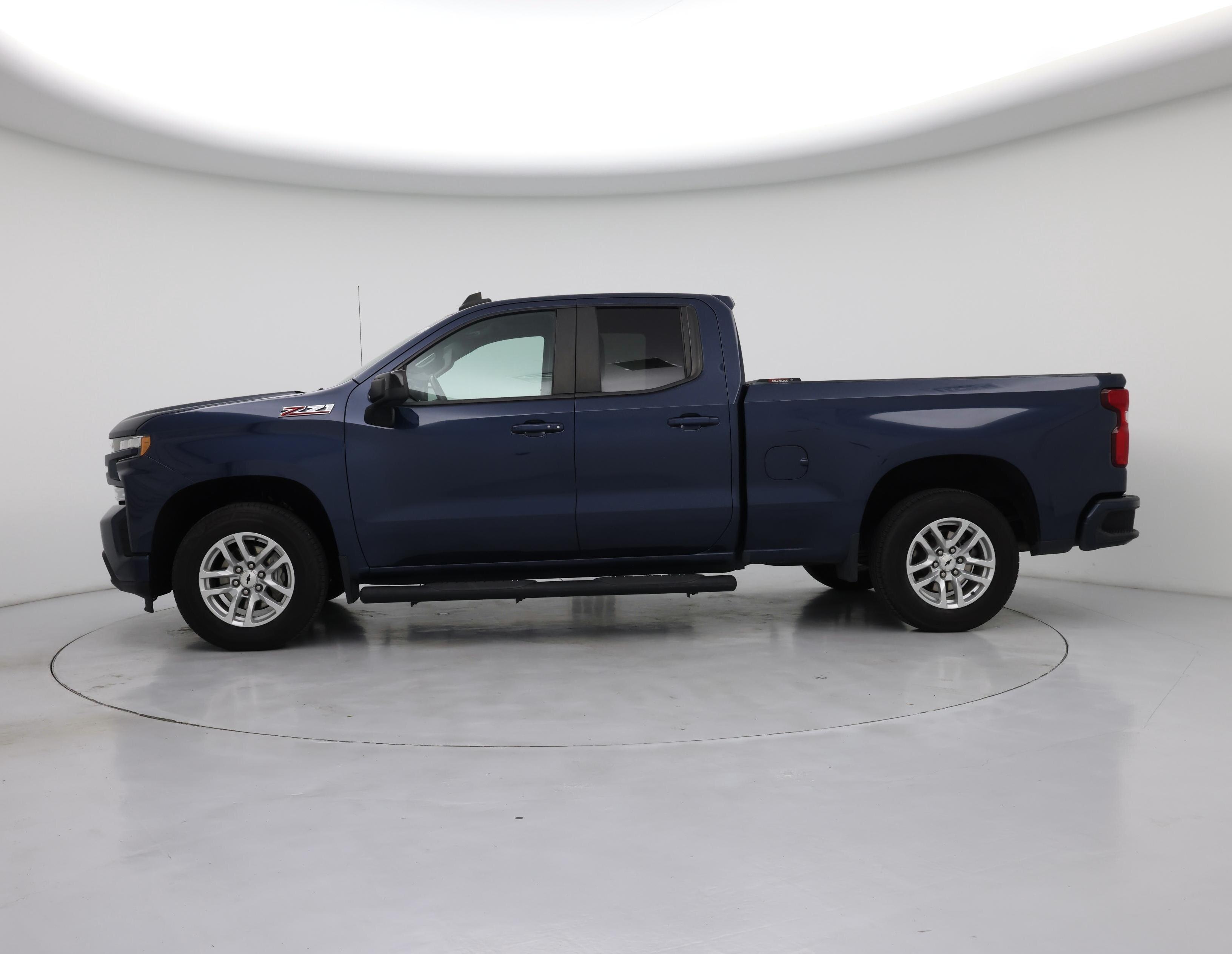 Thumbnail: 2020 Chevrolet Silverado 1500 - 3