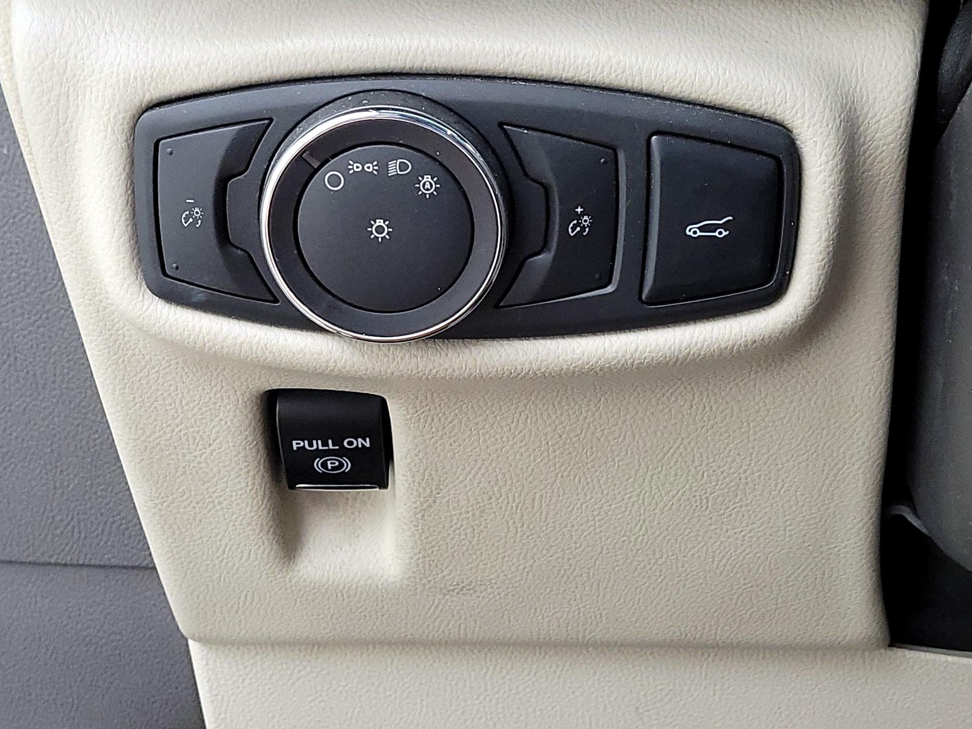 Thumbnail: 2016 Lincoln MKX - 13