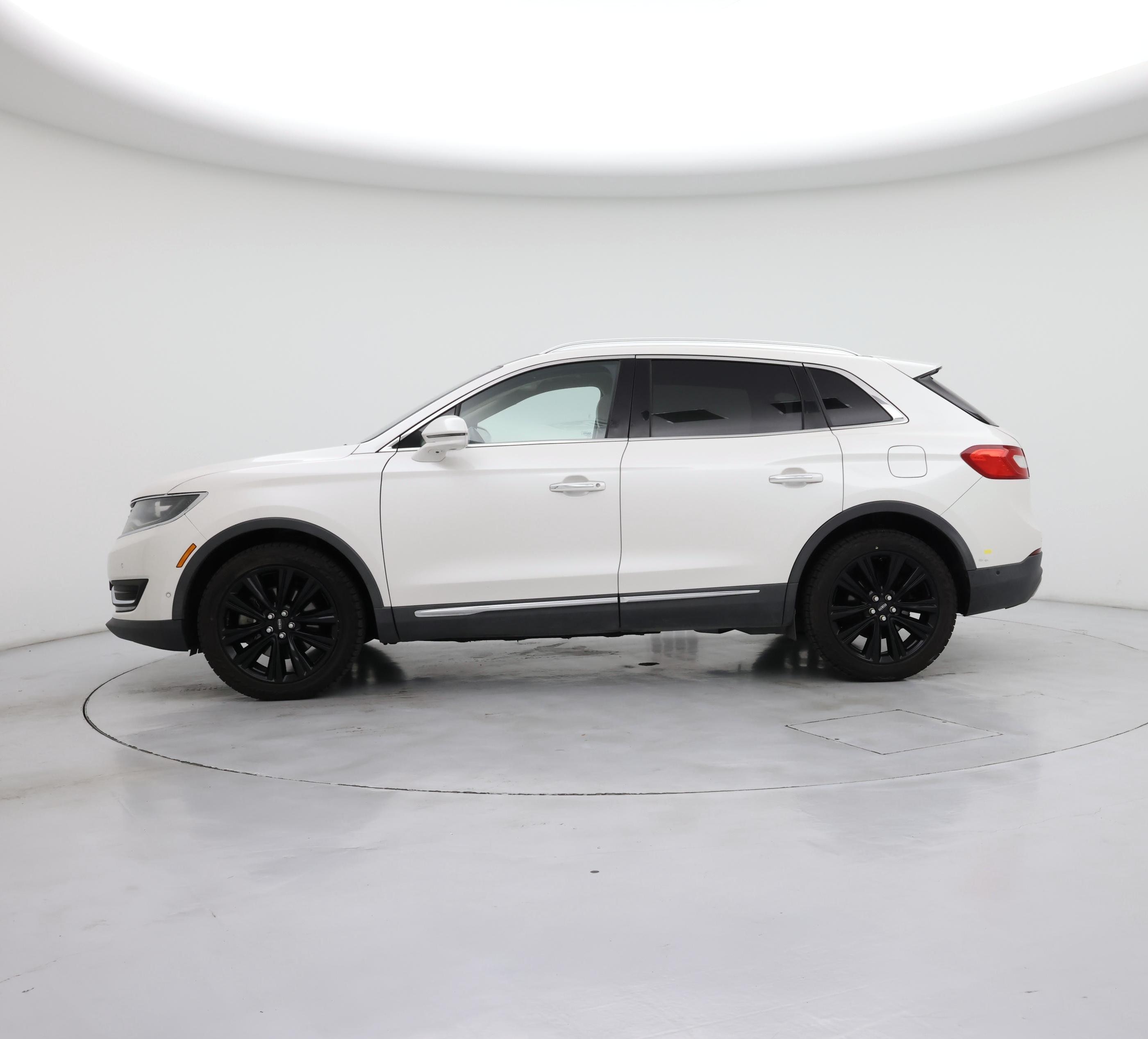 Thumbnail: 2016 Lincoln MKX - 3