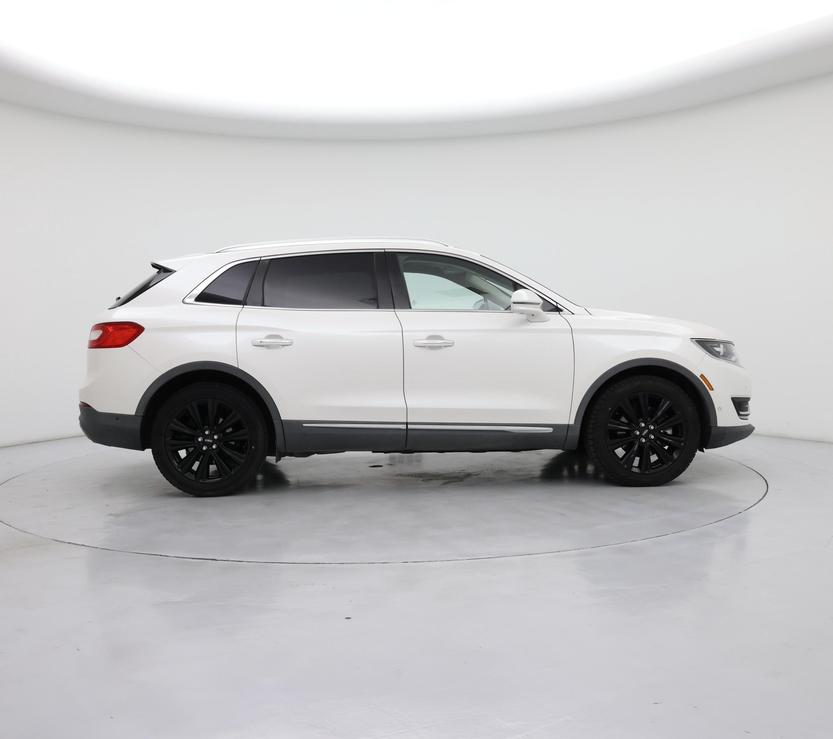 Thumbnail: 2016 Lincoln MKX - 7