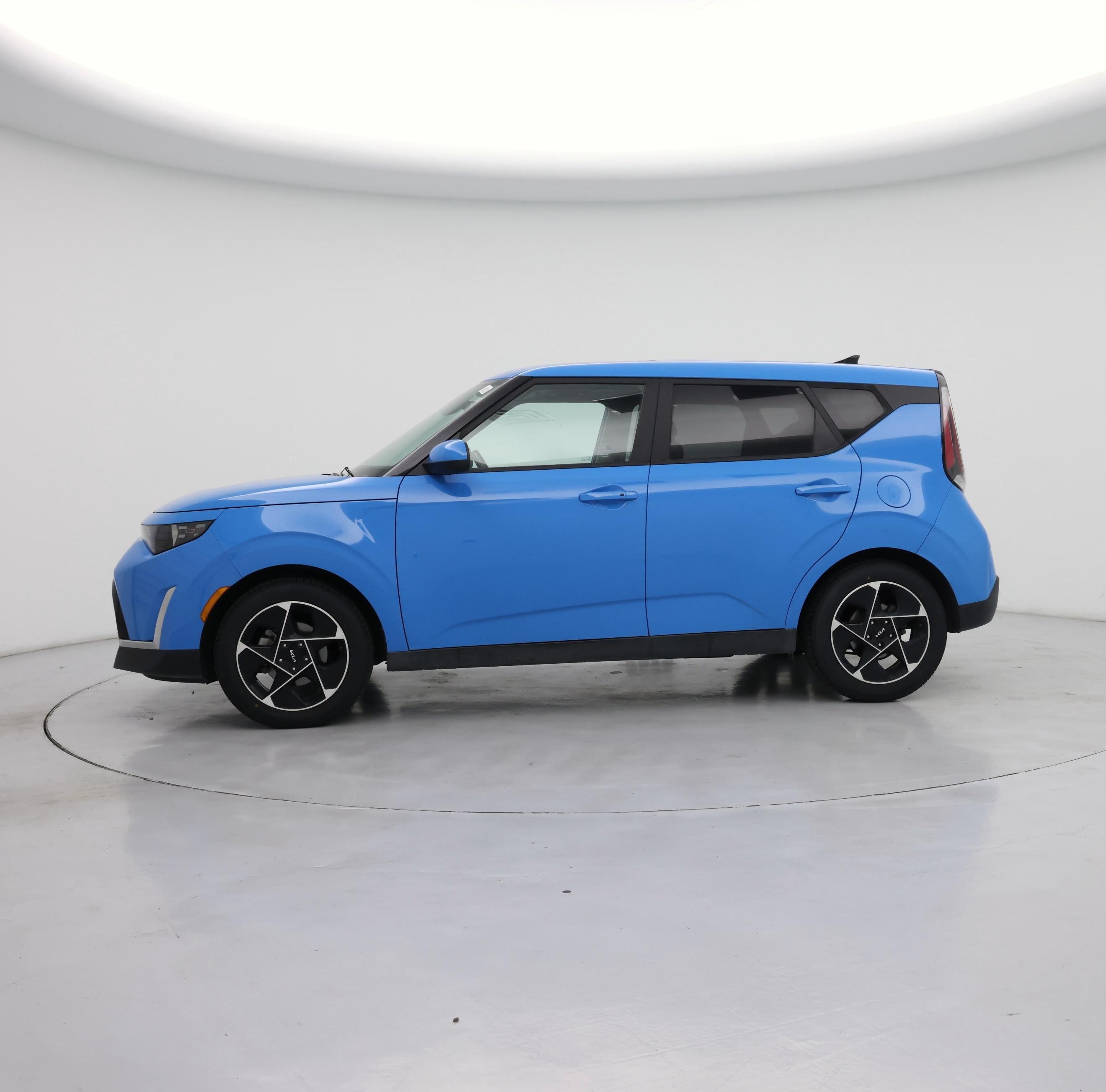 Thumbnail: 2023 Kia Soul - 3