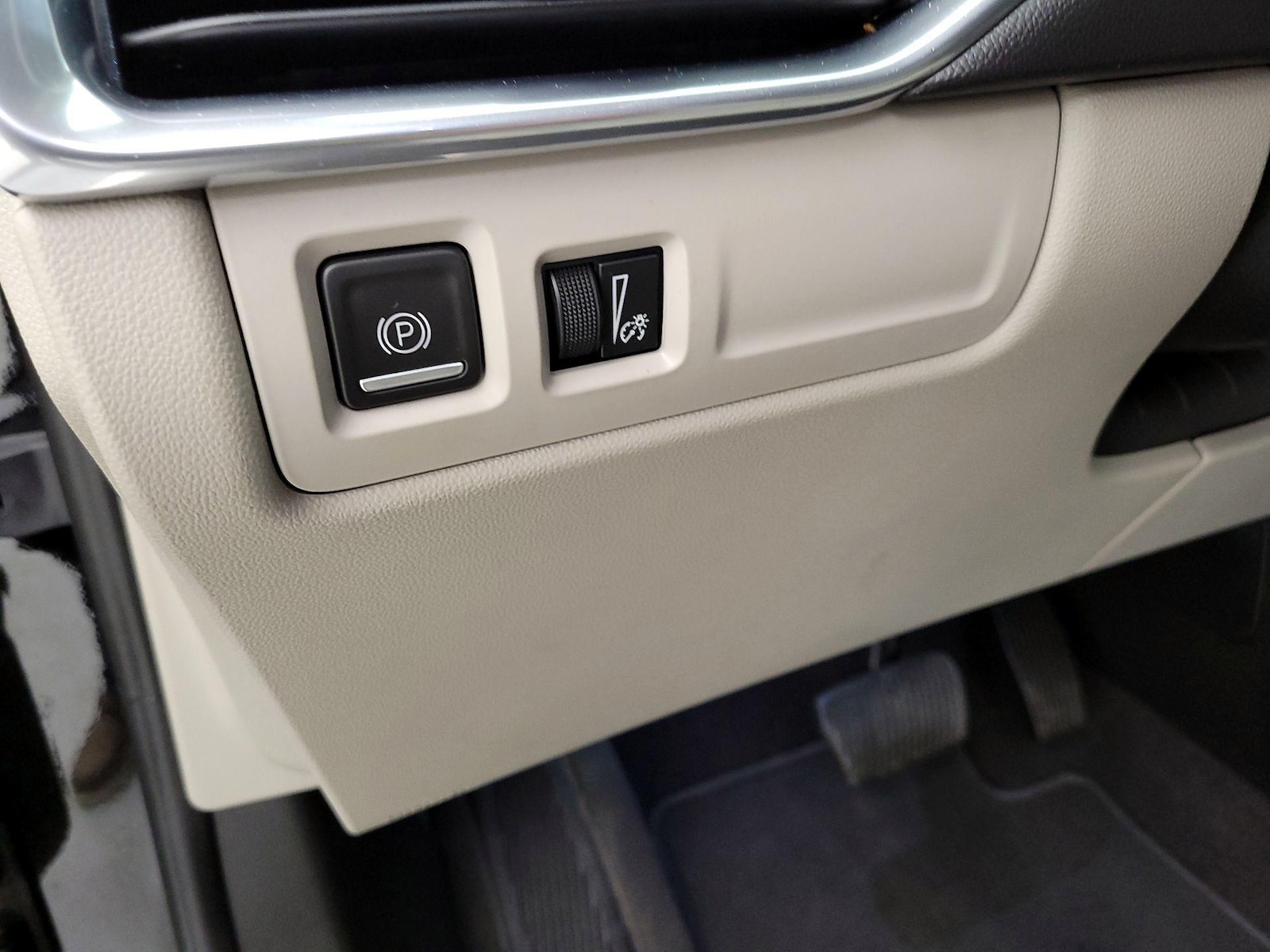 2023 Cadillac XT4 Luxury - Photo 14