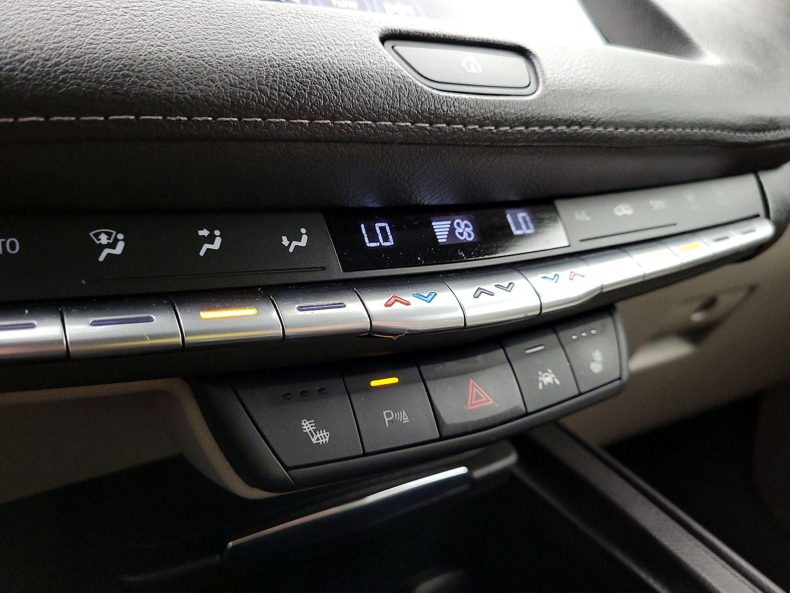 2023 Cadillac XT4 Luxury - Photo 18