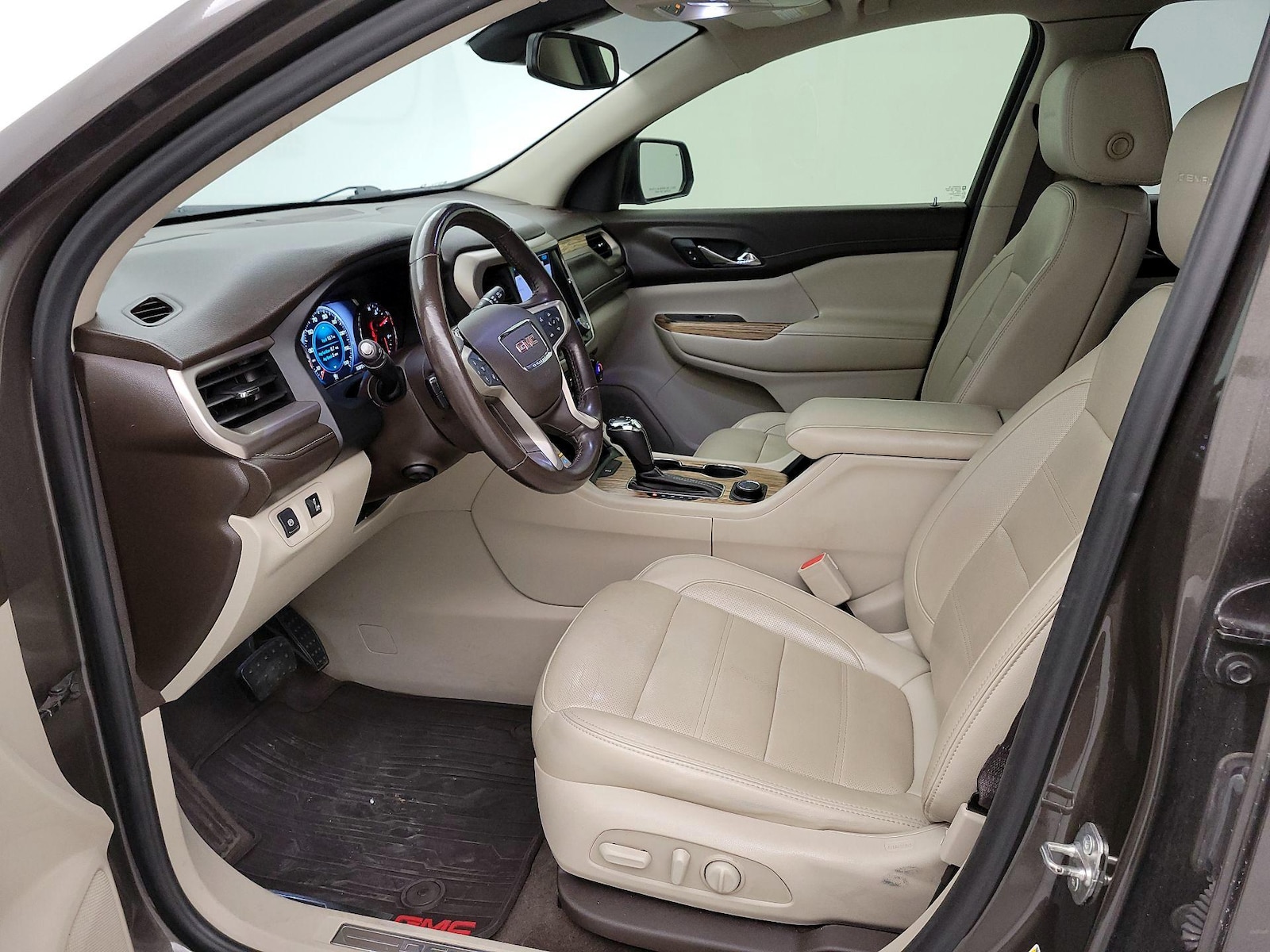 2019 GMC Acadia Denali - Photo 12