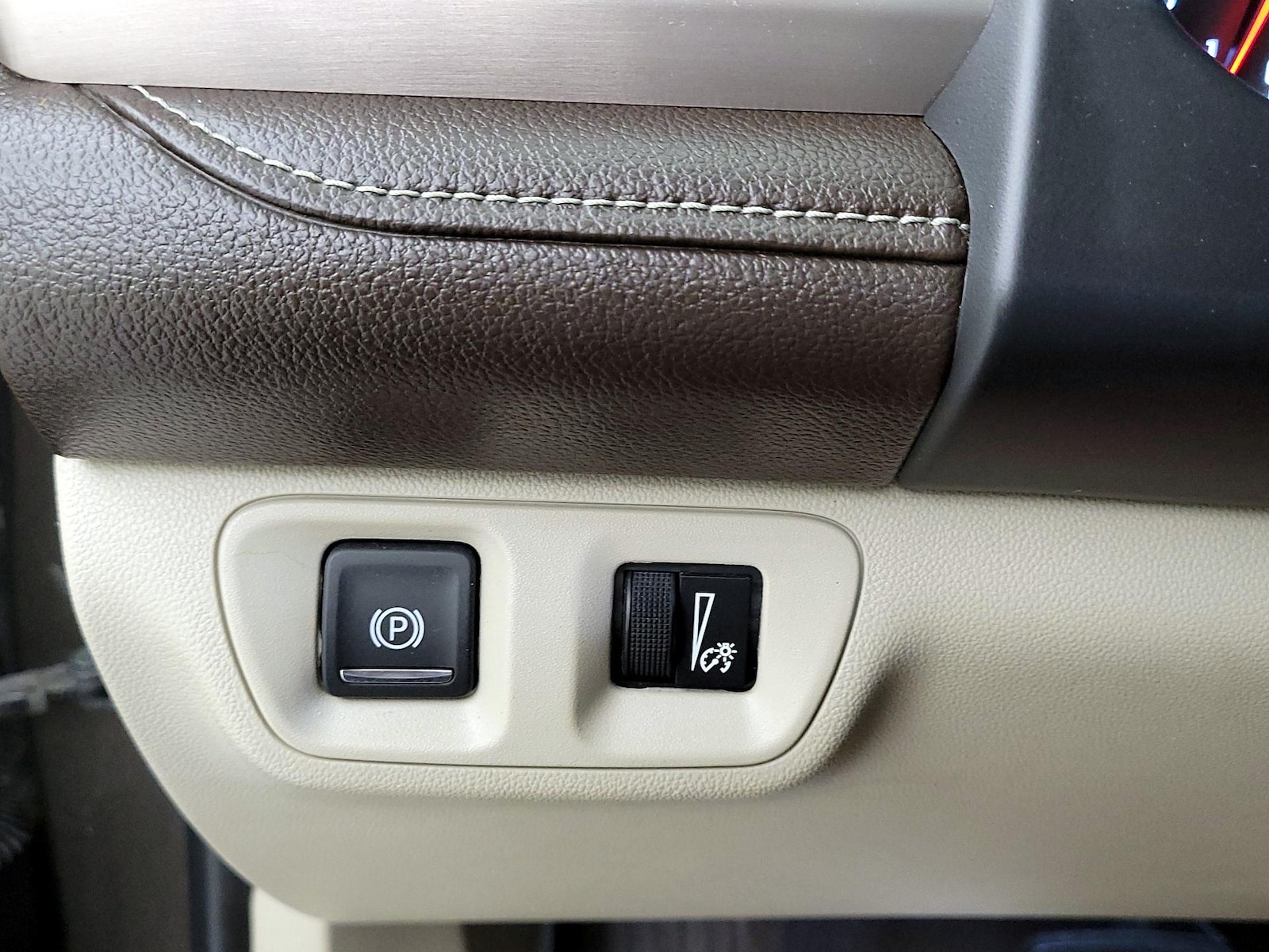 2019 GMC Acadia Denali - Photo 14