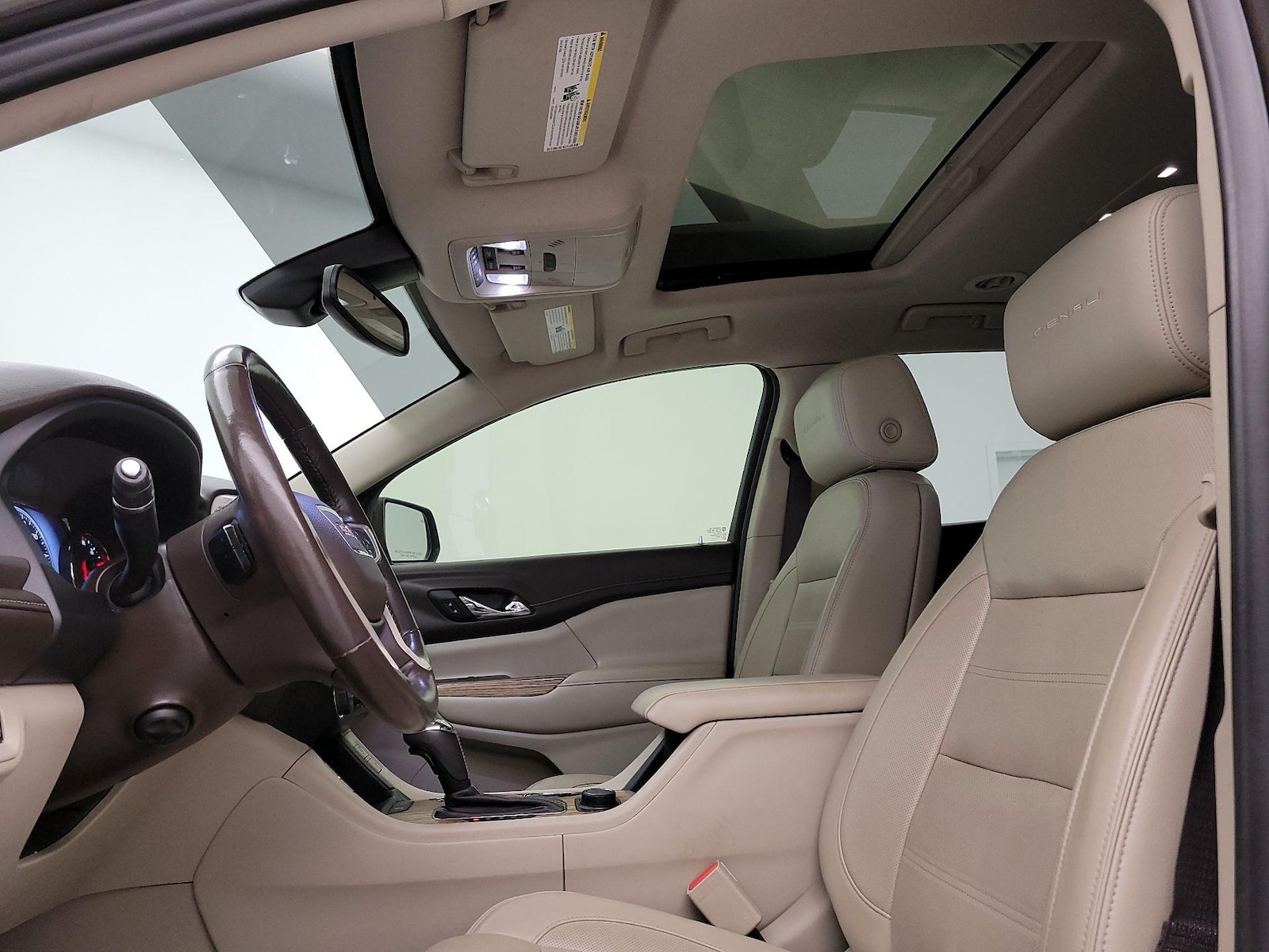 2019 GMC Acadia Denali - Photo 21
