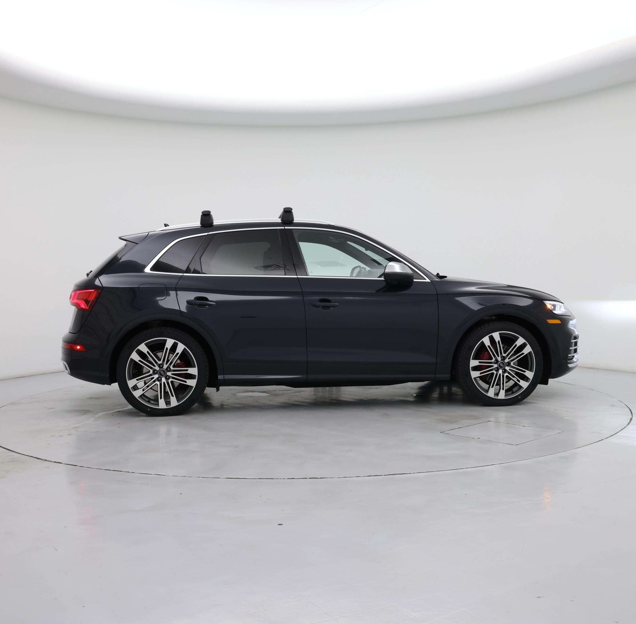 Thumbnail: 2020 Audi SQ5 - 7
