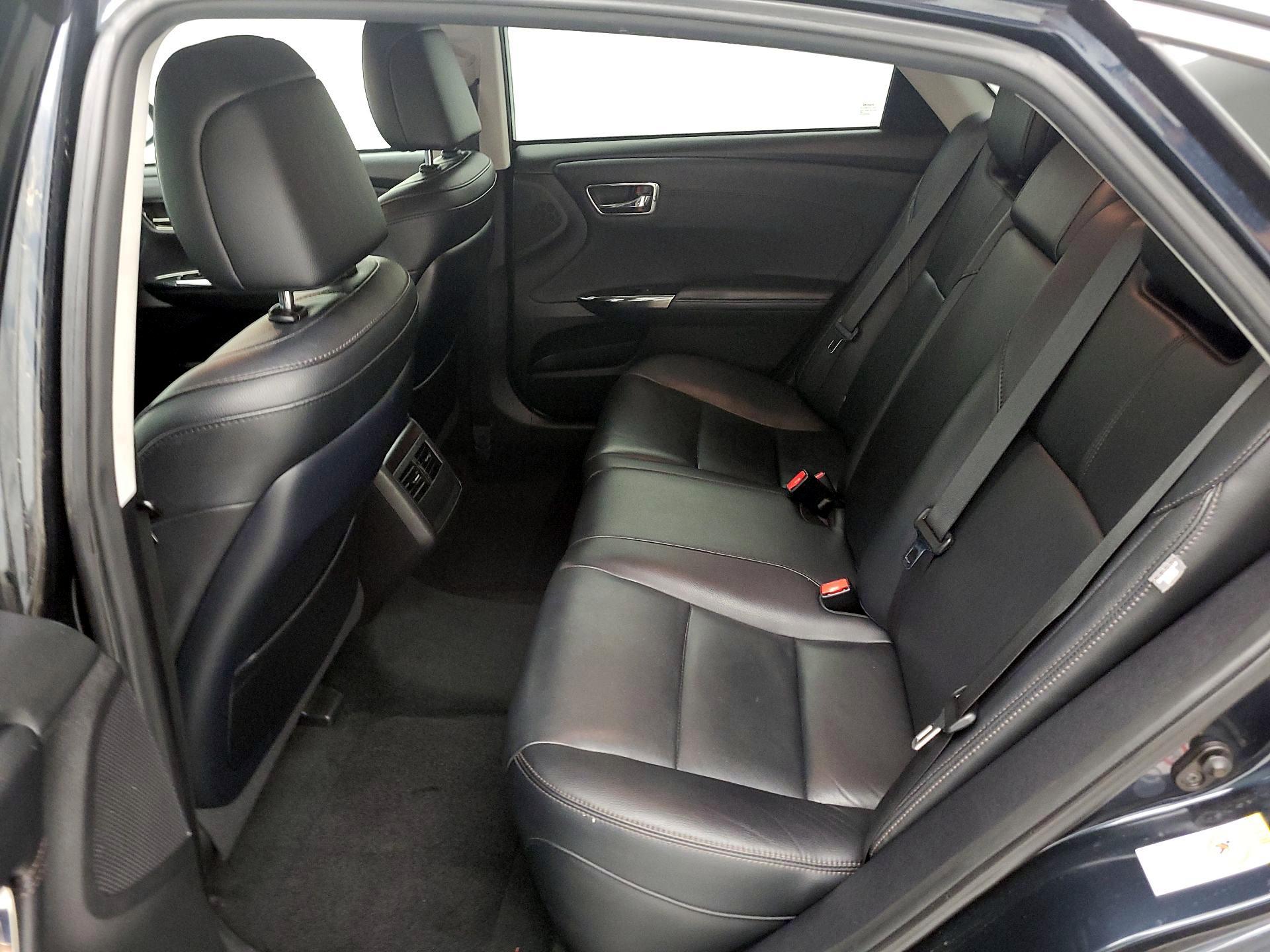 Thumbnail: 2018 Toyota Avalon - 19