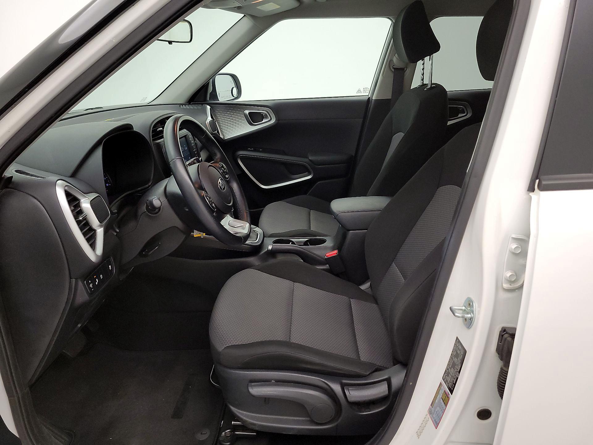 Thumbnail: 2020 Kia Soul - 11