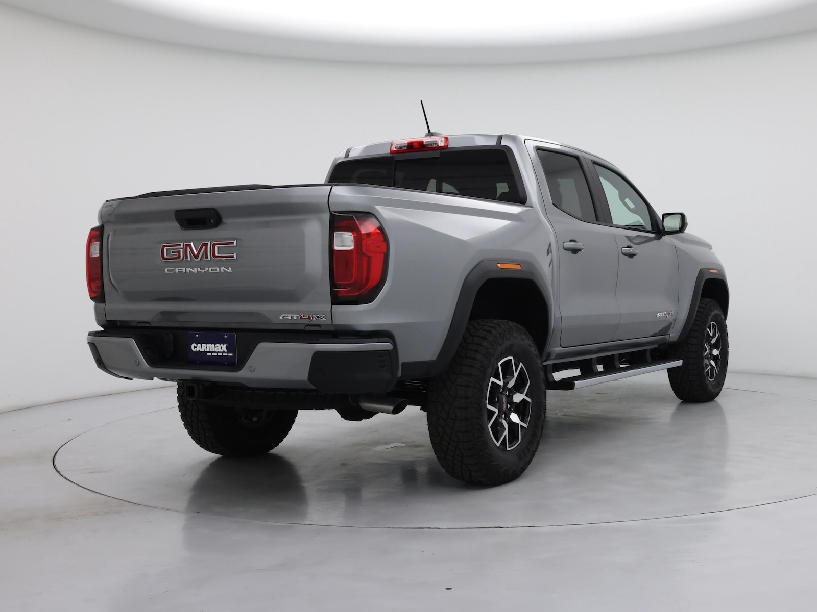 2026 GMC Canyon AT4X - Photo 9