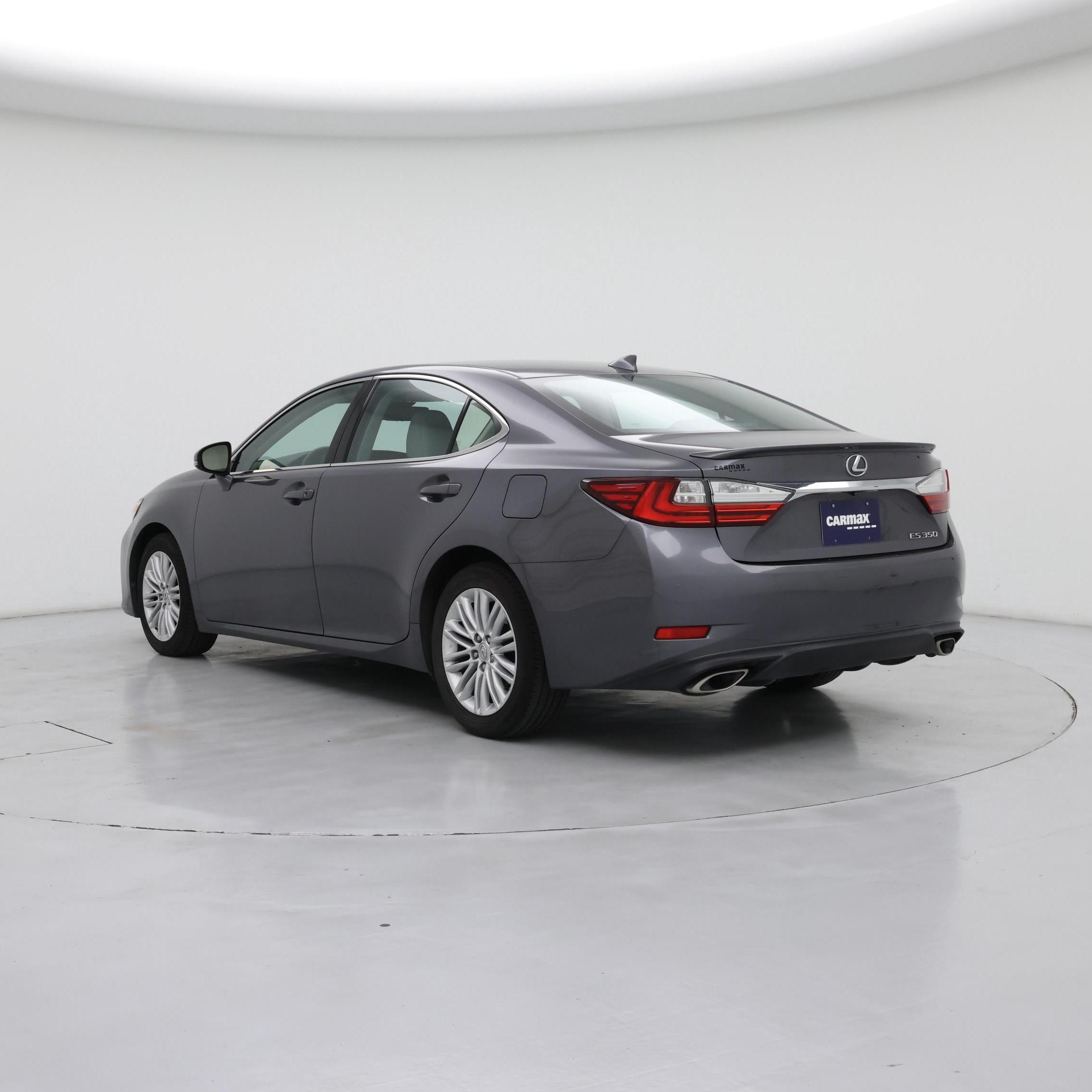 Thumbnail: 2018 Lexus ES - 2