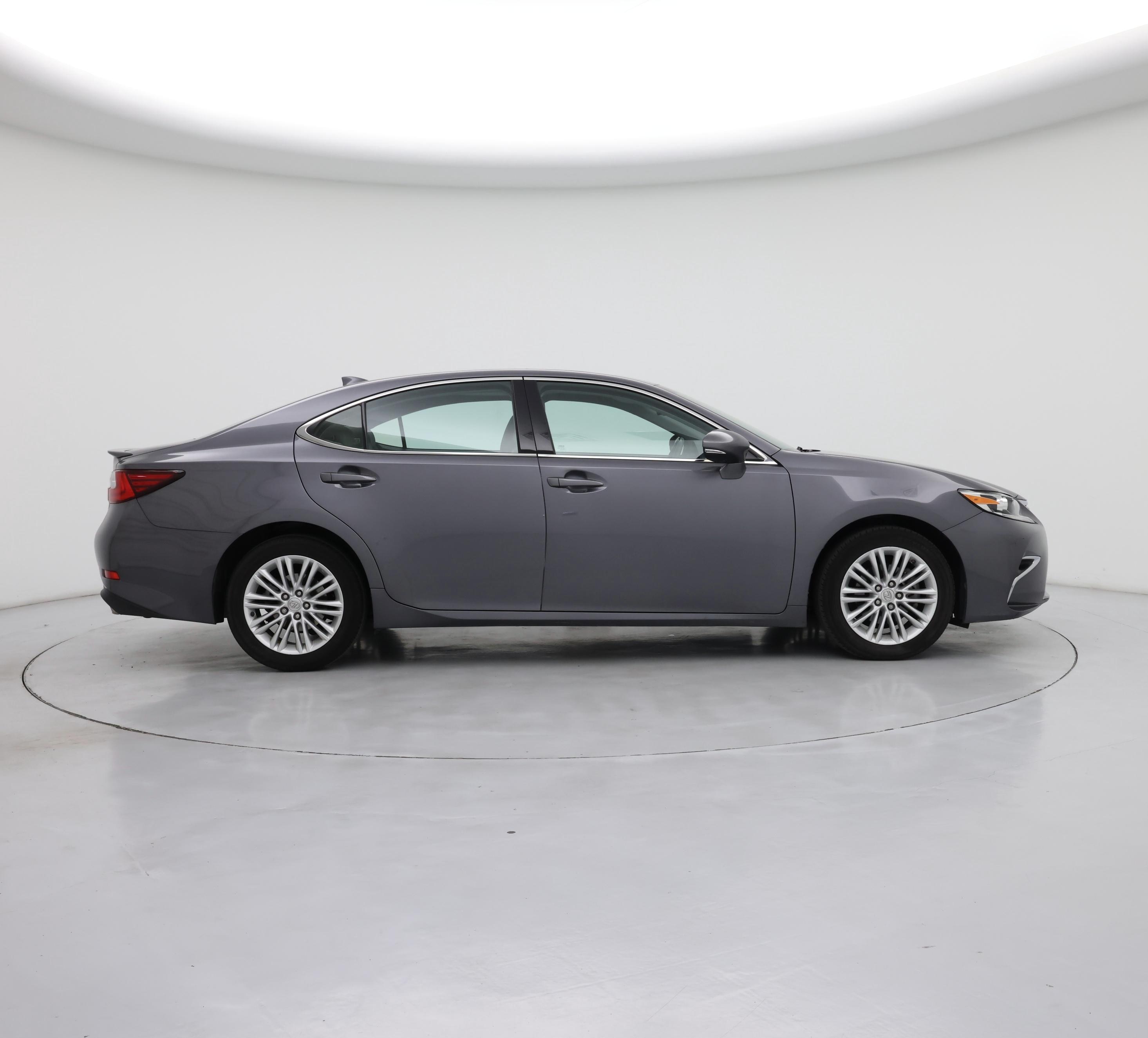 Thumbnail: 2018 Lexus ES - 7