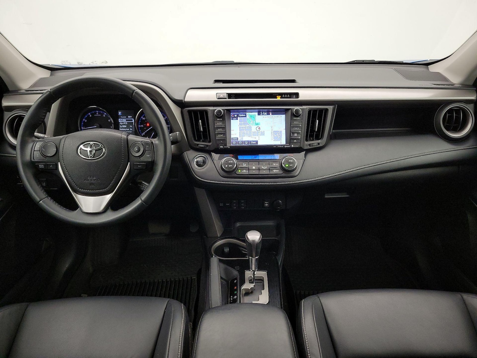 2017 Toyota RAV4 Limited - Photo 10