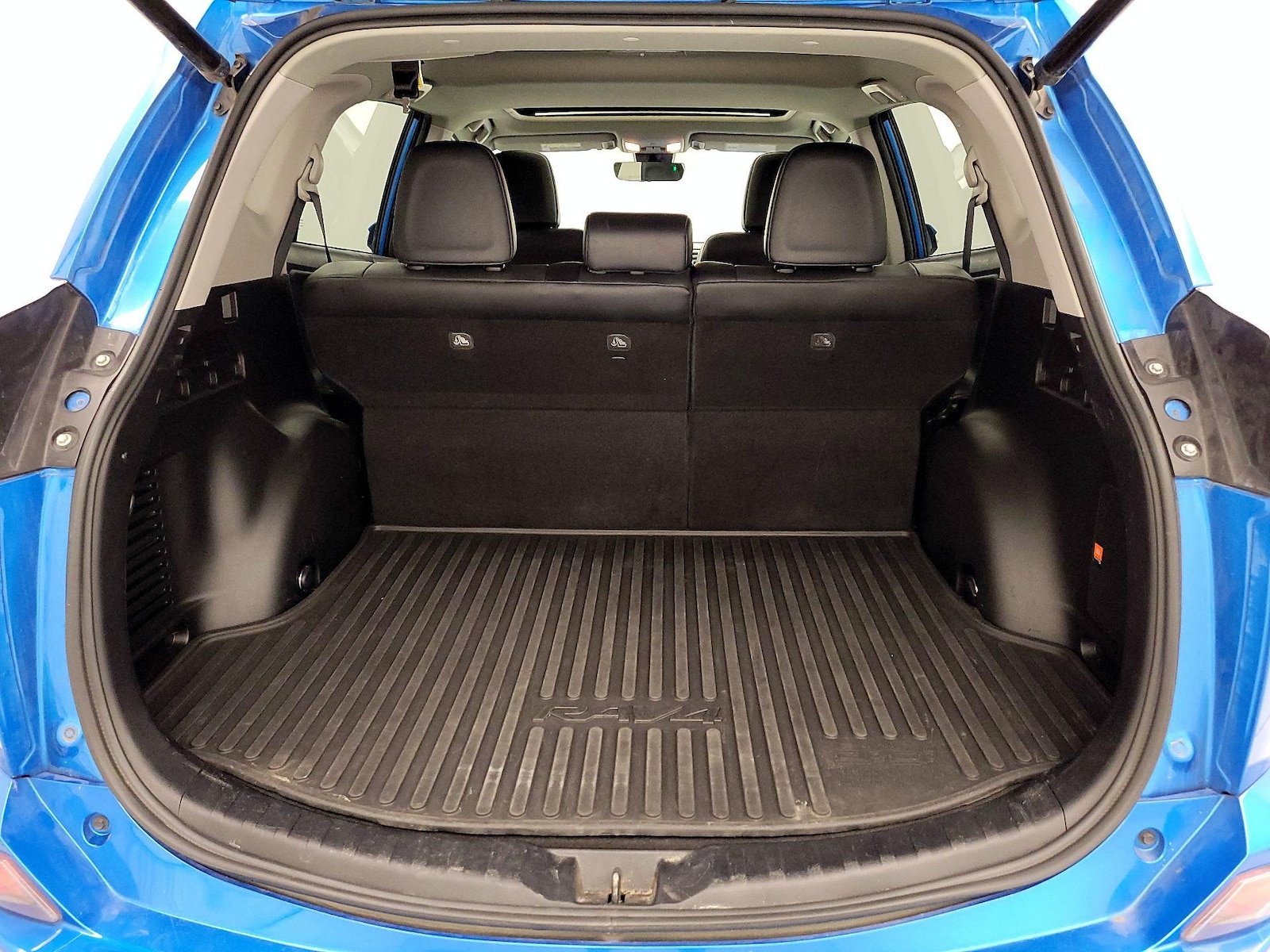 2017 Toyota RAV4 Limited - Photo 23