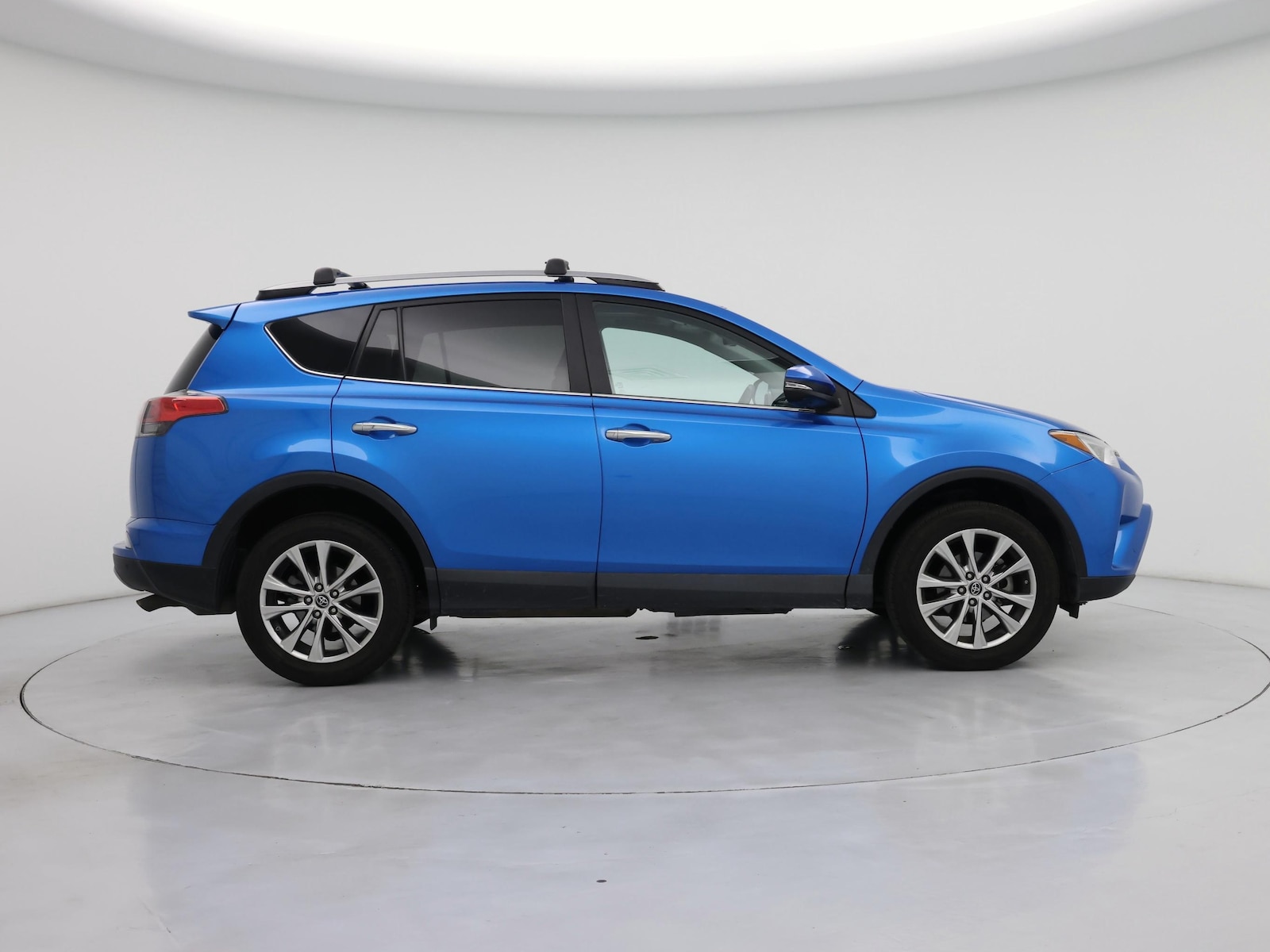2017 Toyota RAV4 Limited - Photo 8