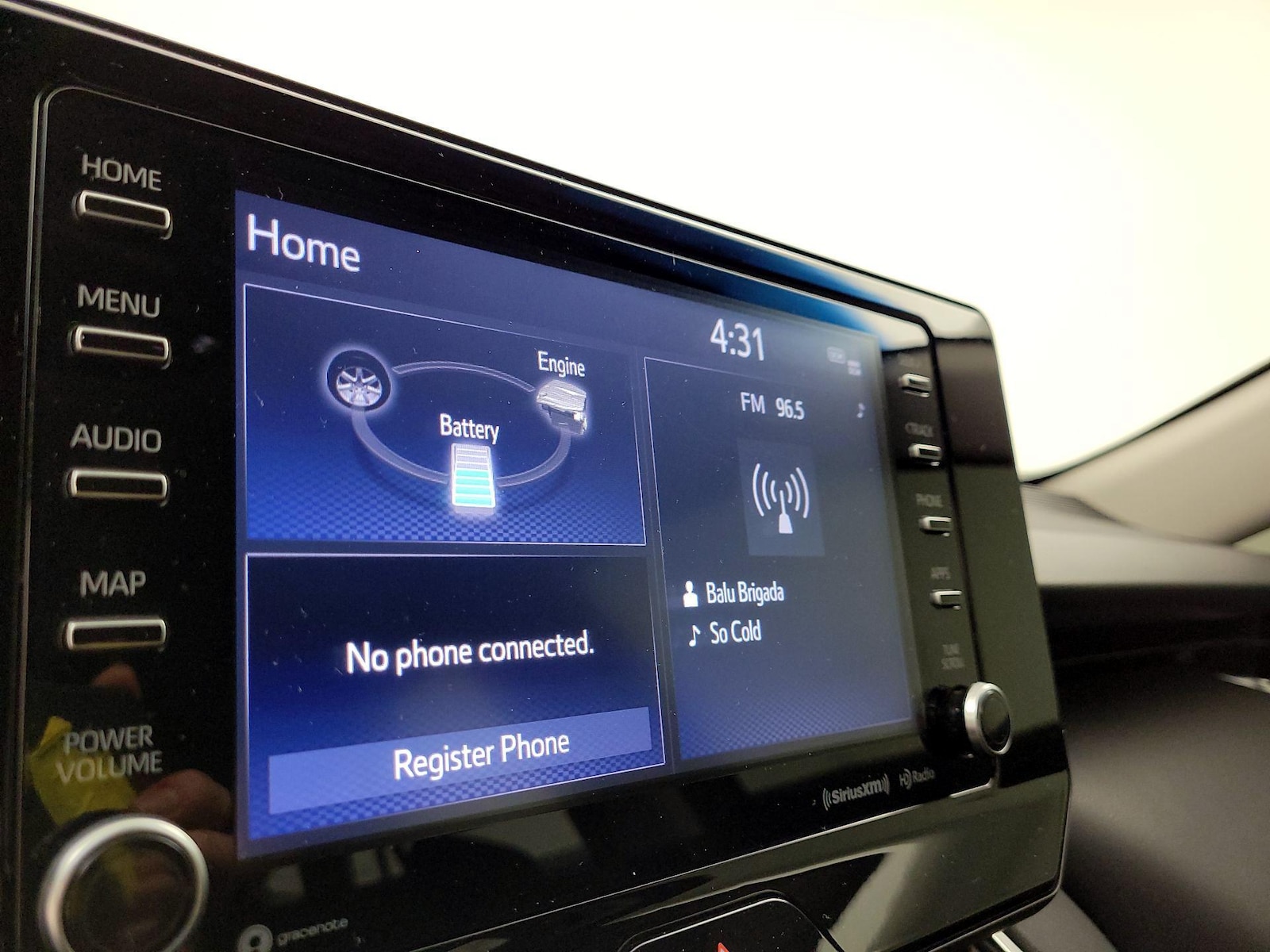 2021 Toyota Venza LE - Photo 16