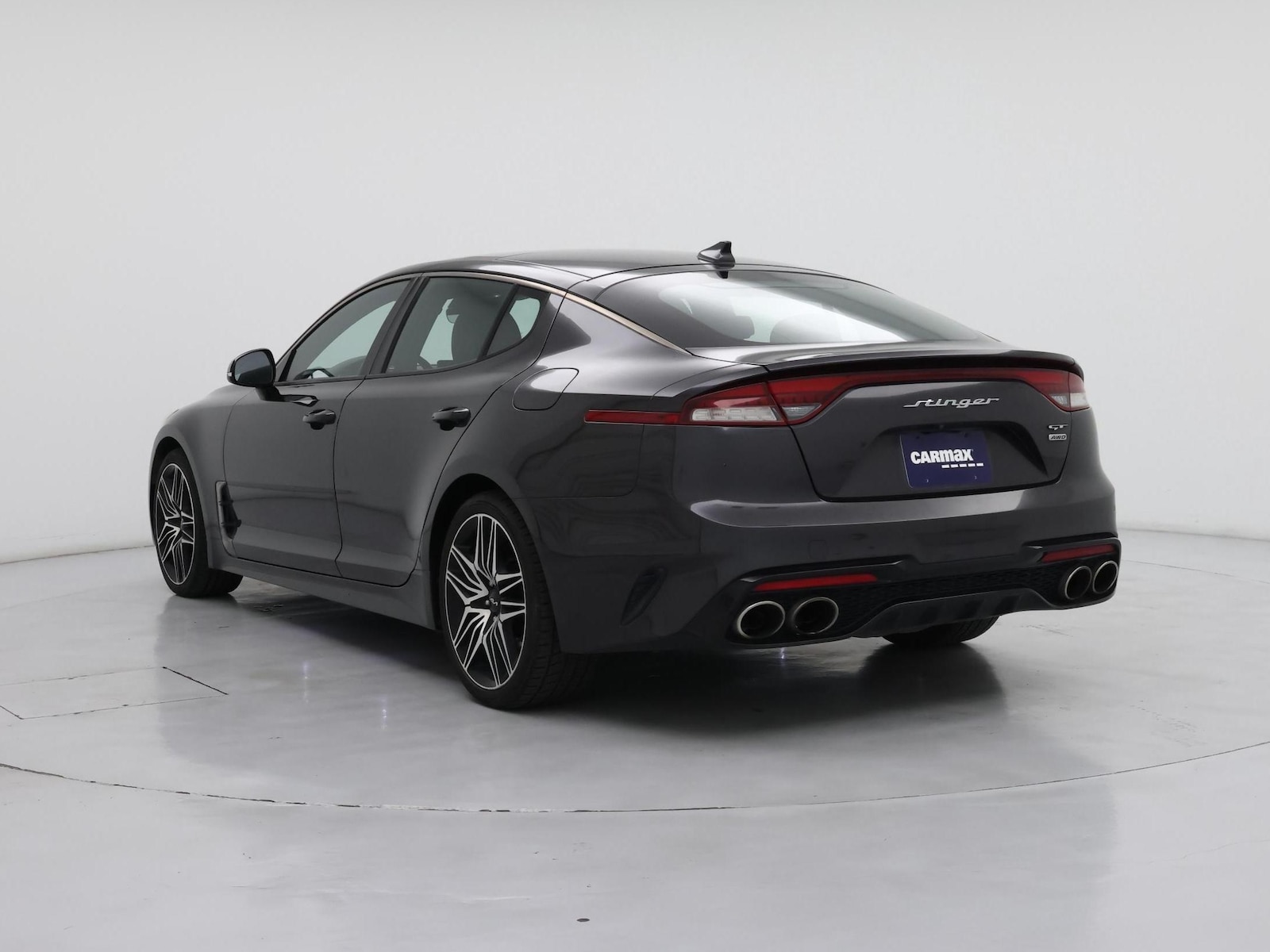 2022 Kia Stinger GT1 - Photo 3
