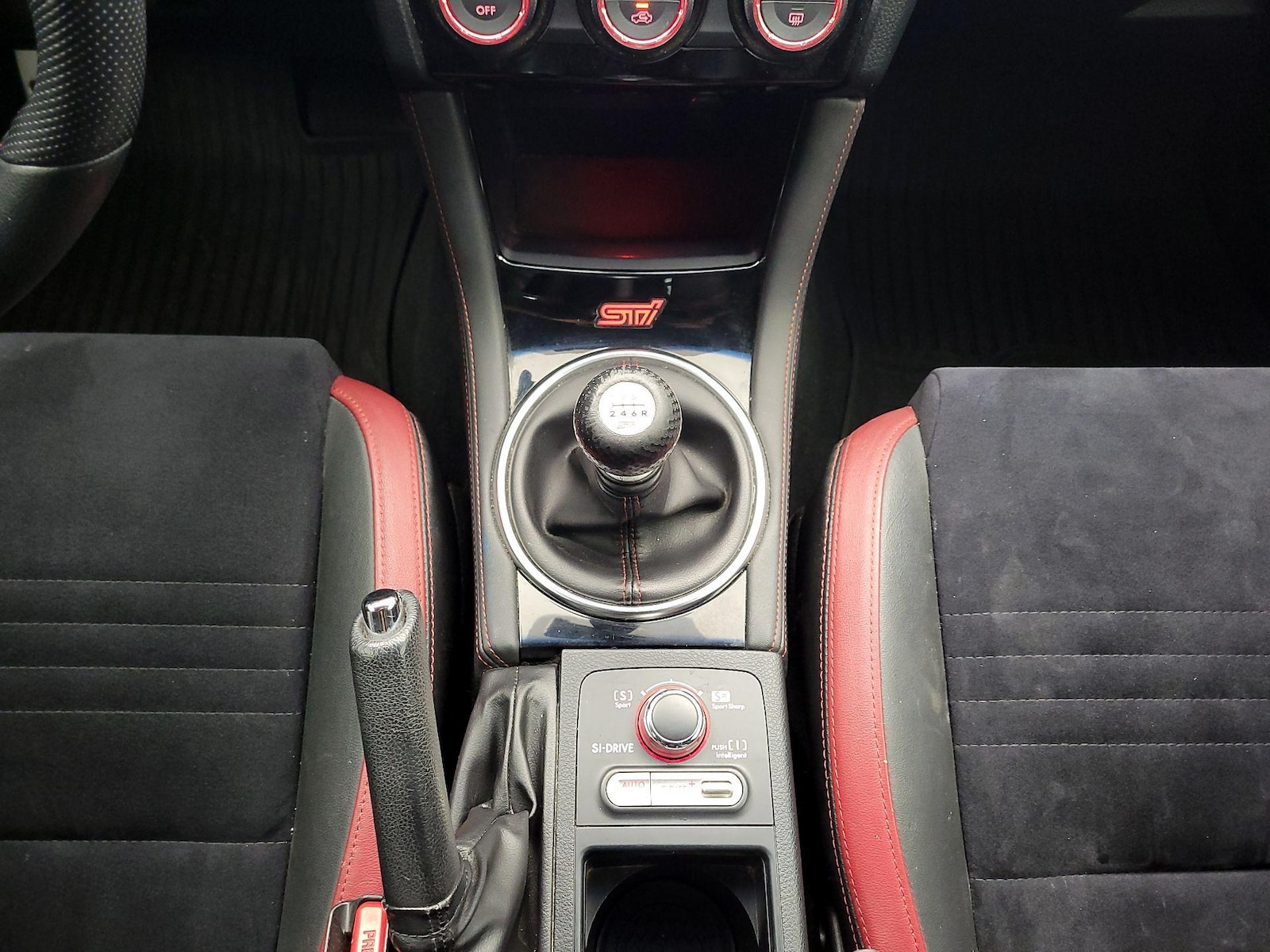 2020 Subaru WRX STI Base - Photo 18