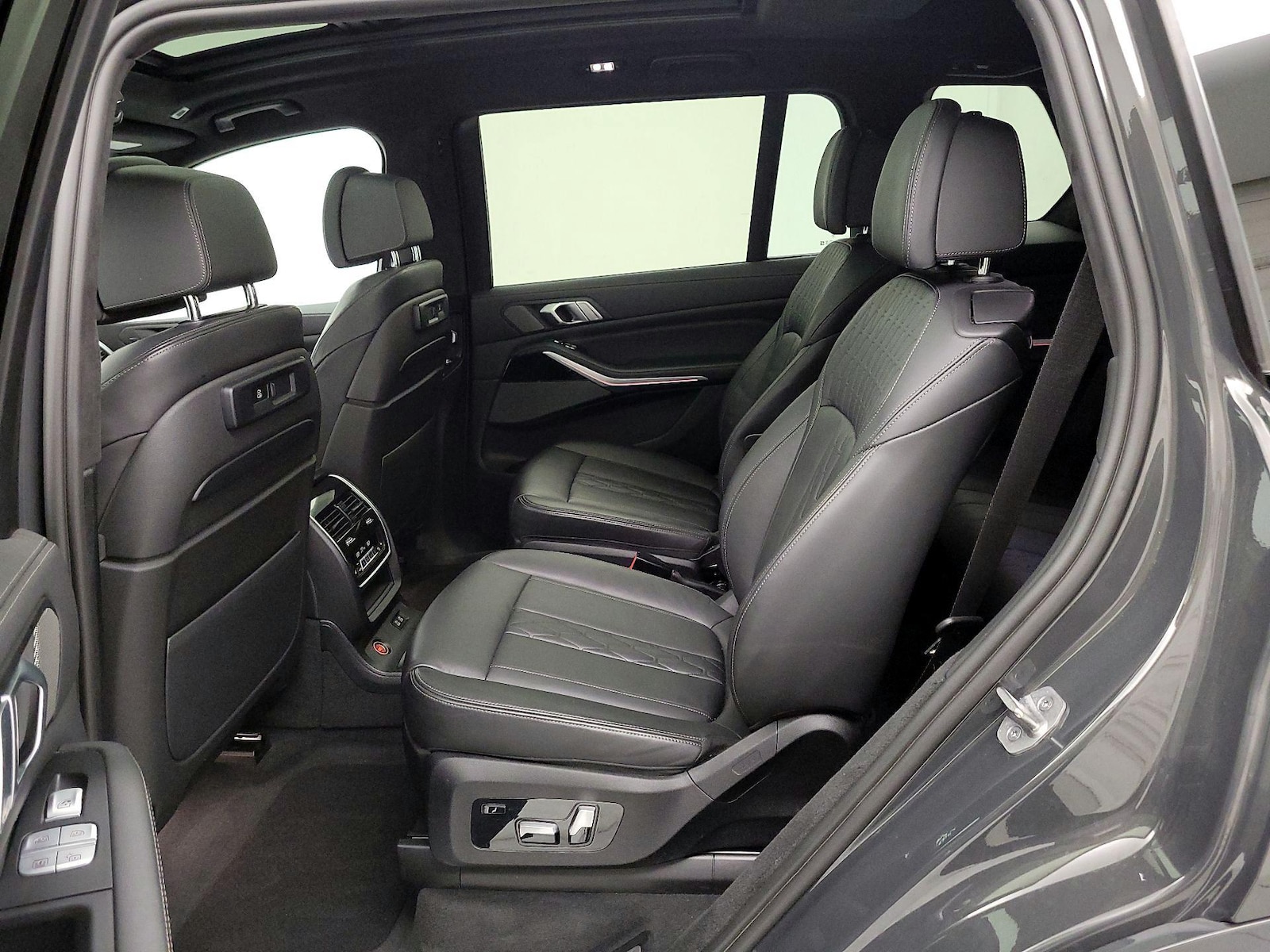 Rear Air Conditioning