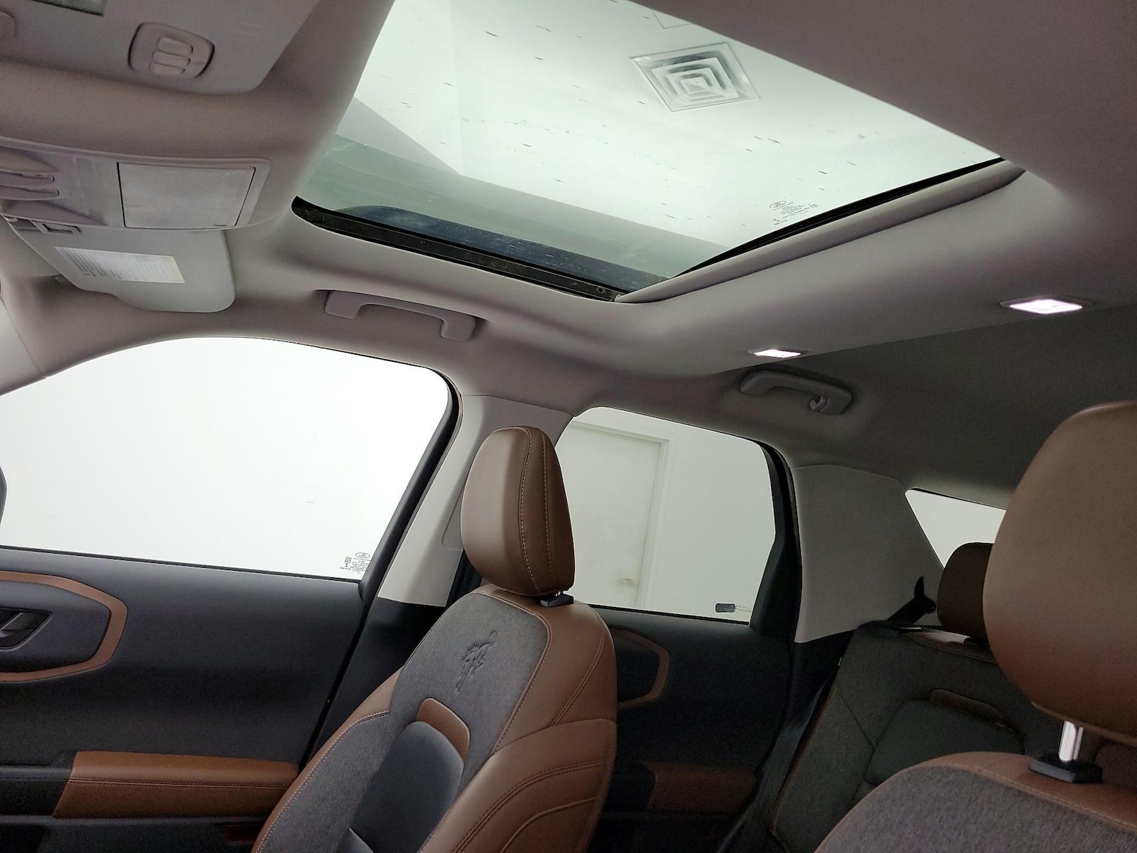 Sunroof(s) & Overhead Airbags