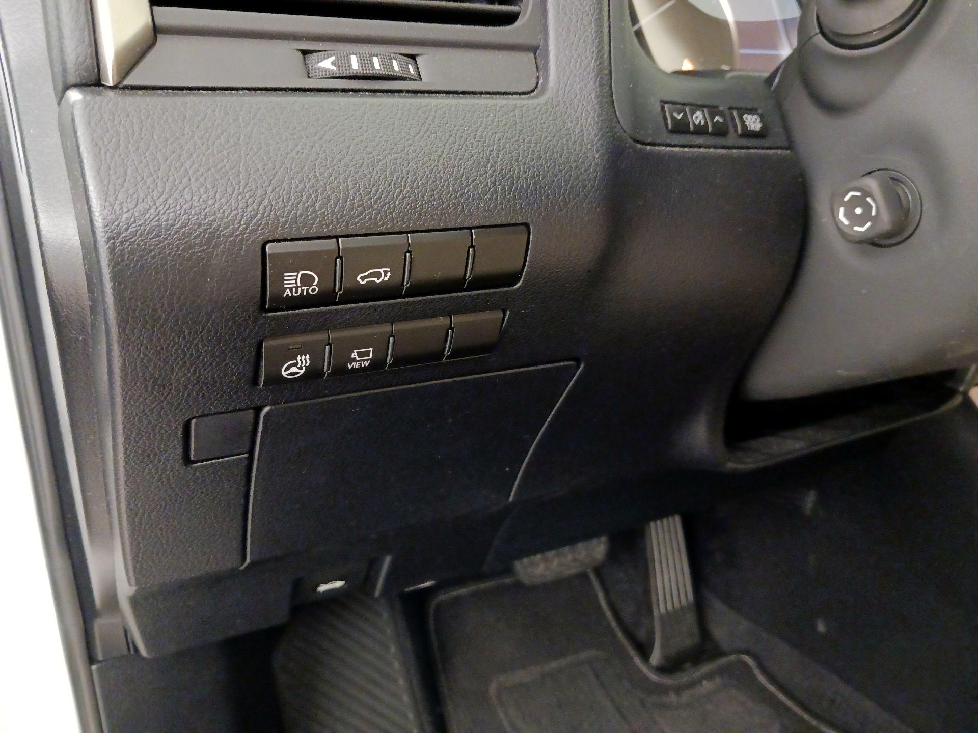 Thumbnail: 2021 Lexus RX - 13