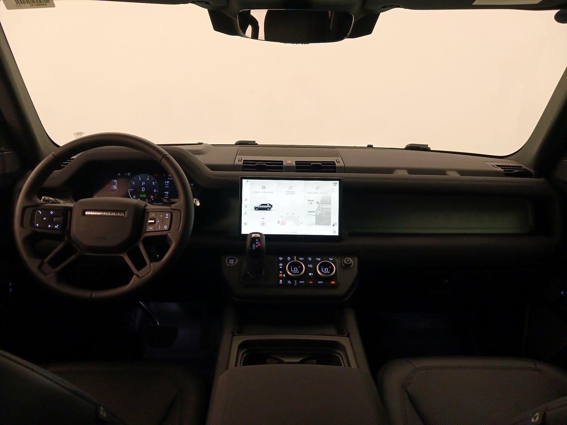 Thumbnail: 2023 Land Rover Defender - 9