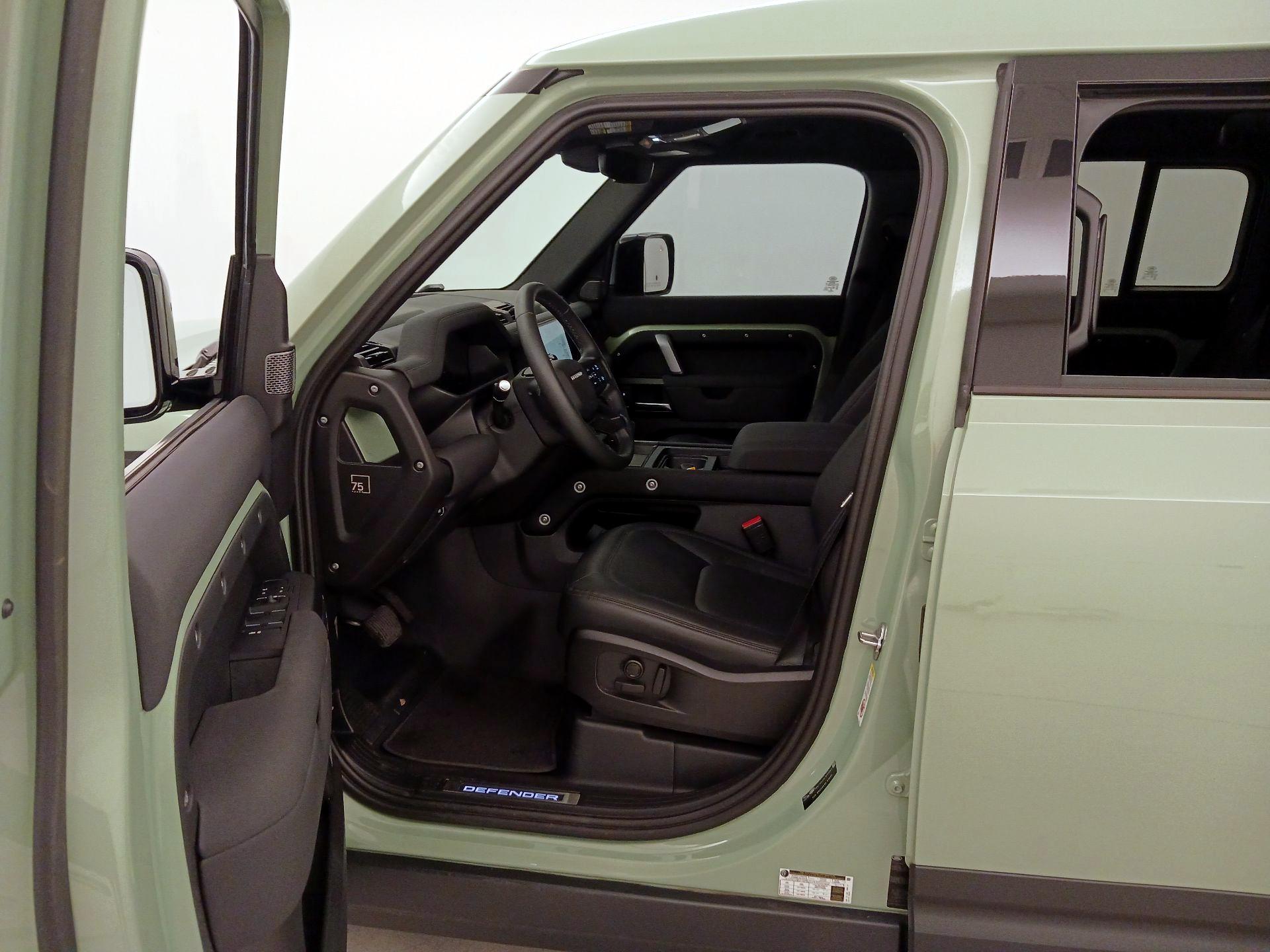 Thumbnail: 2023 Land Rover Defender - 11