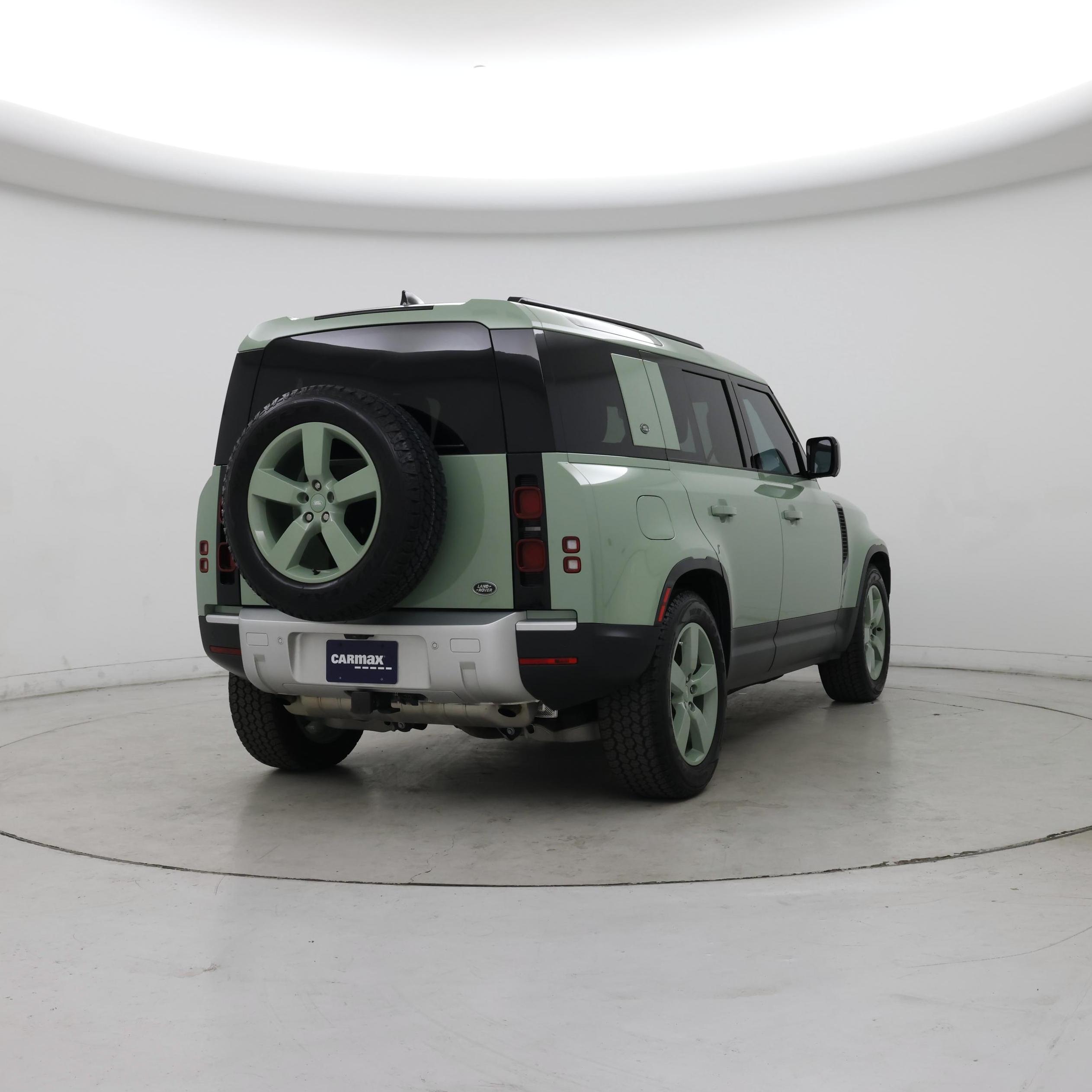 Thumbnail: 2023 Land Rover Defender - 8