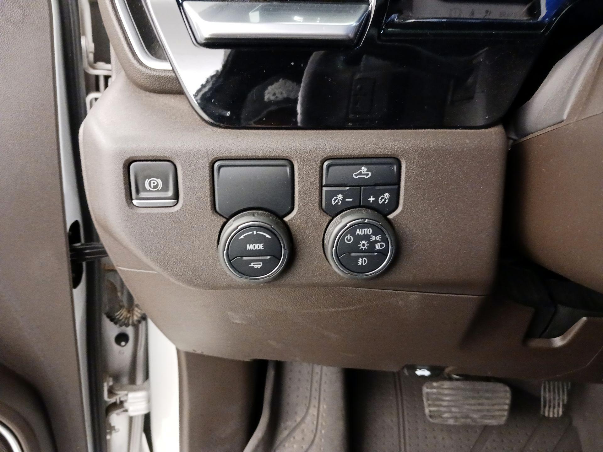 Thumbnail: 2022 Chevrolet Silverado 1500 - 13