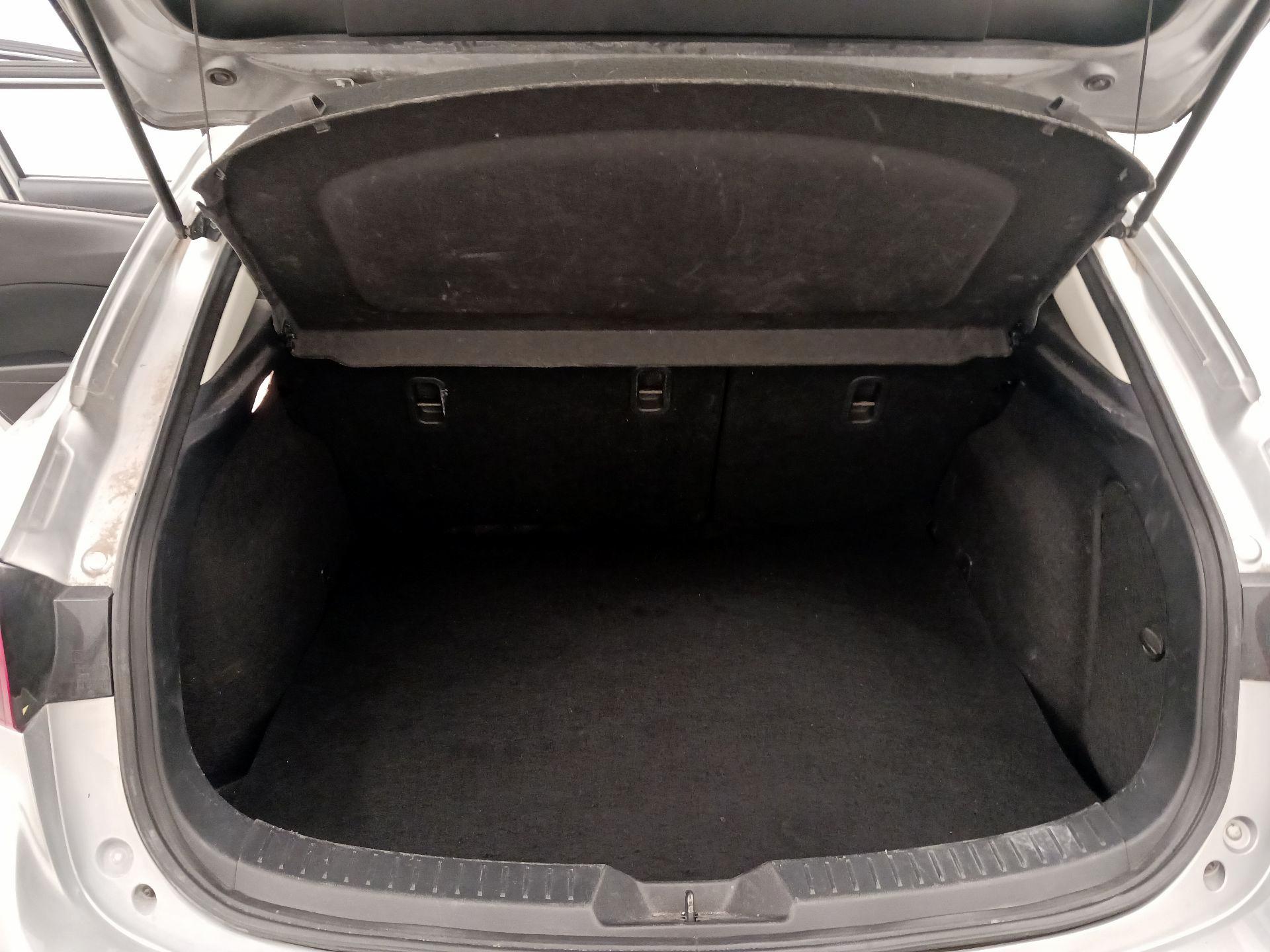 Thumbnail: 2015 Mazda Mazda3 - 20