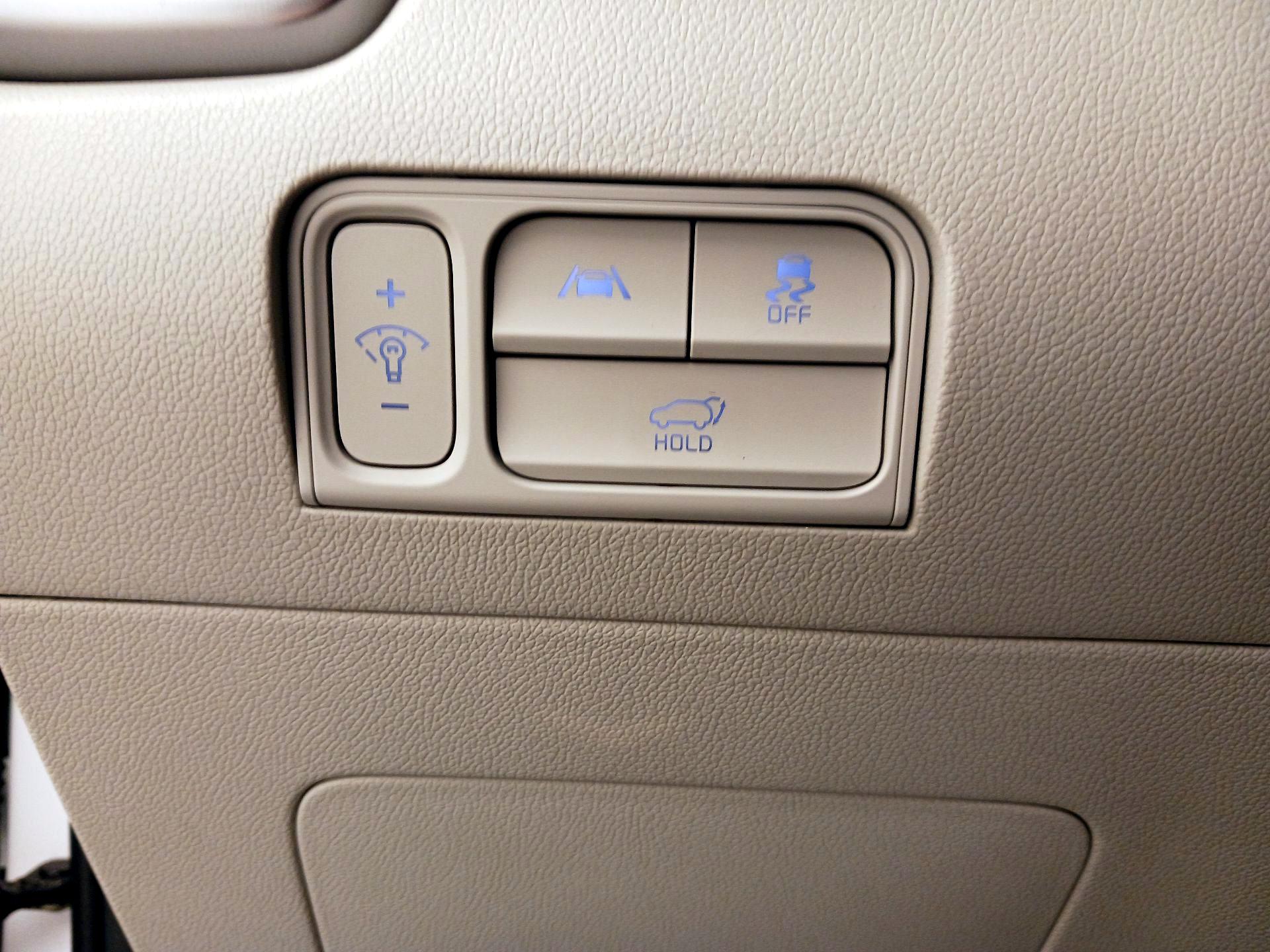 Thumbnail: 2023 Kia Sorento - 13