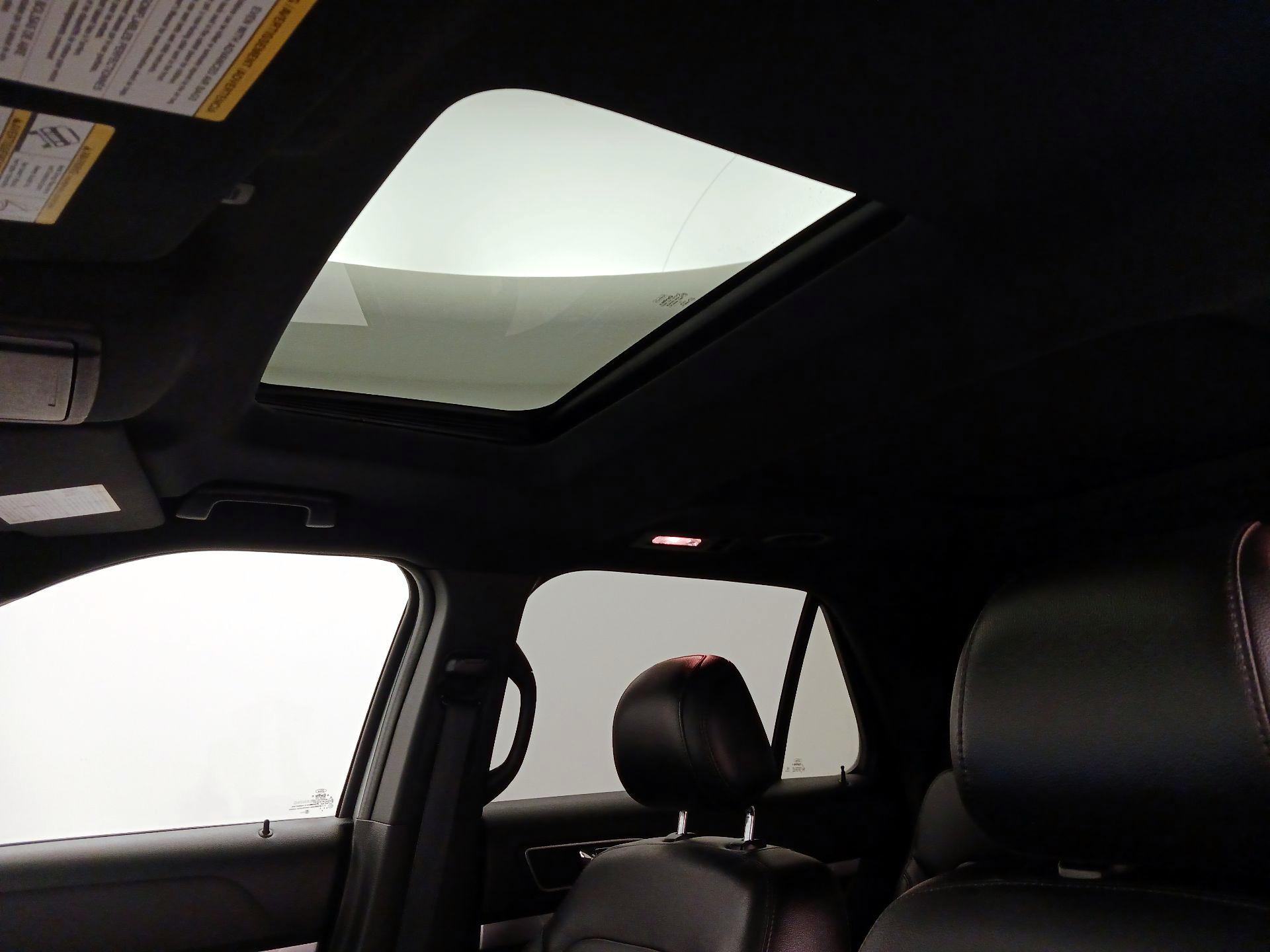 Thumbnail: 2017 Ford Explorer - 20