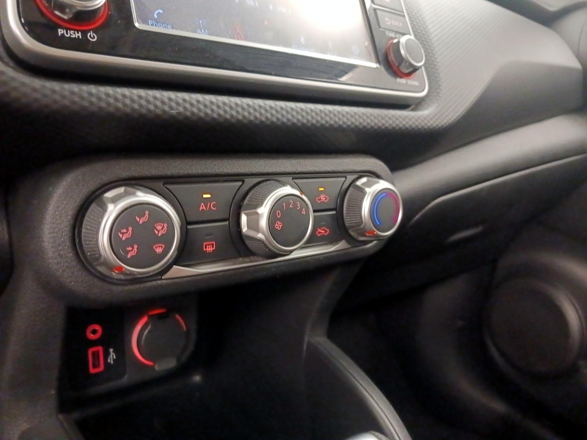 Thumbnail: 2023 Nissan Kicks - 16