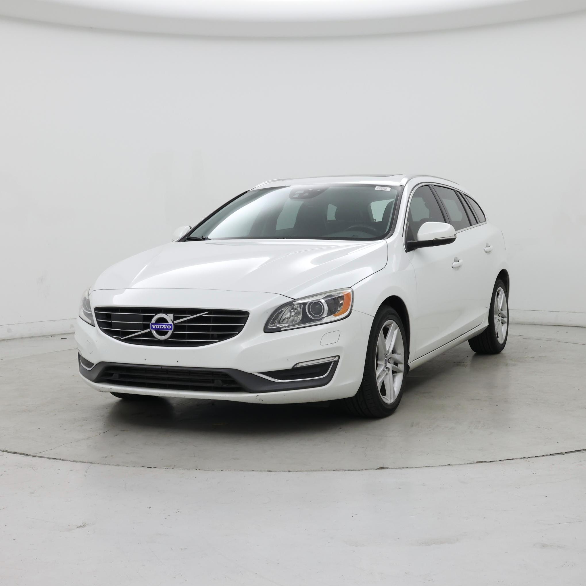 Thumbnail: 2015 Volvo V60 - 4