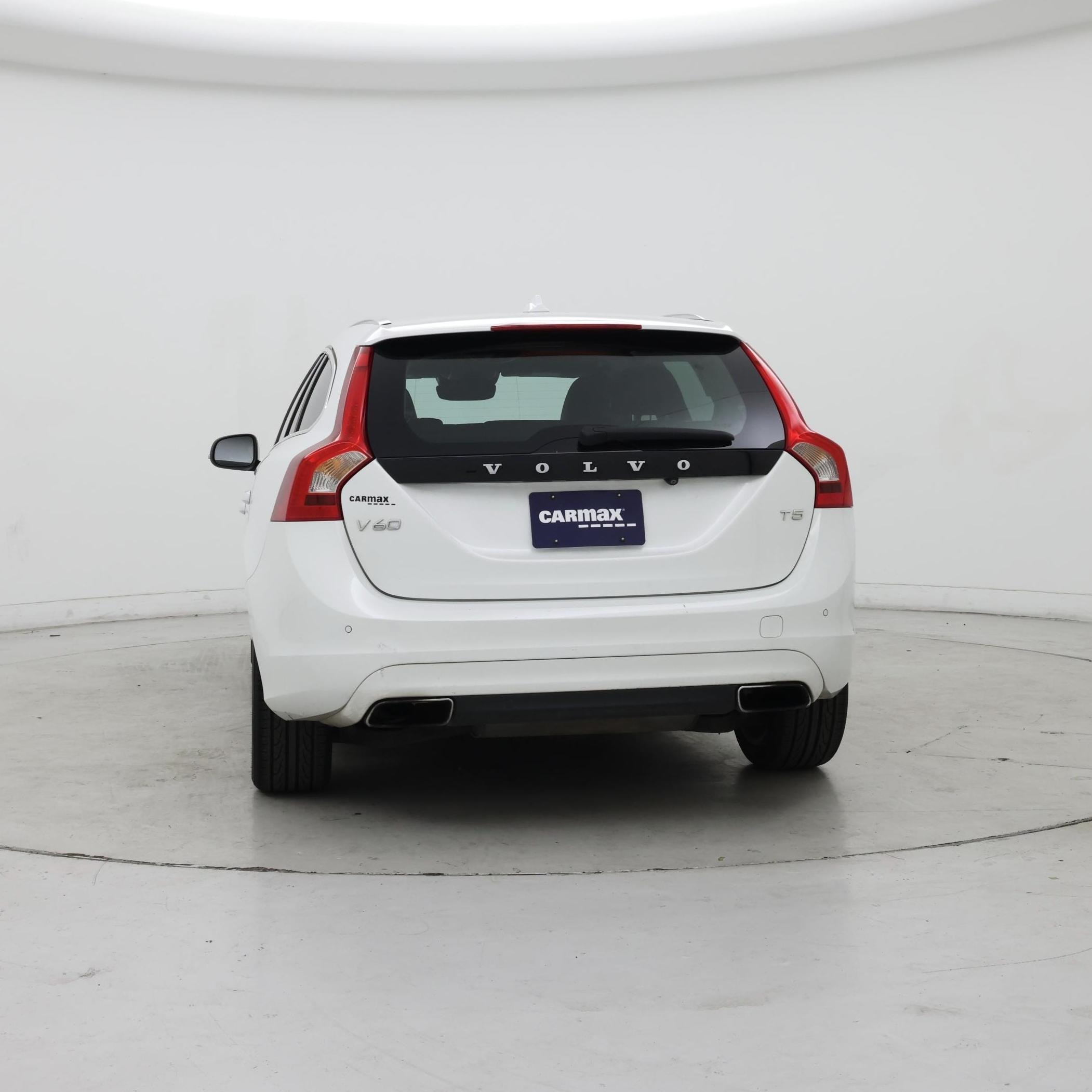 Thumbnail: 2015 Volvo V60 - 6