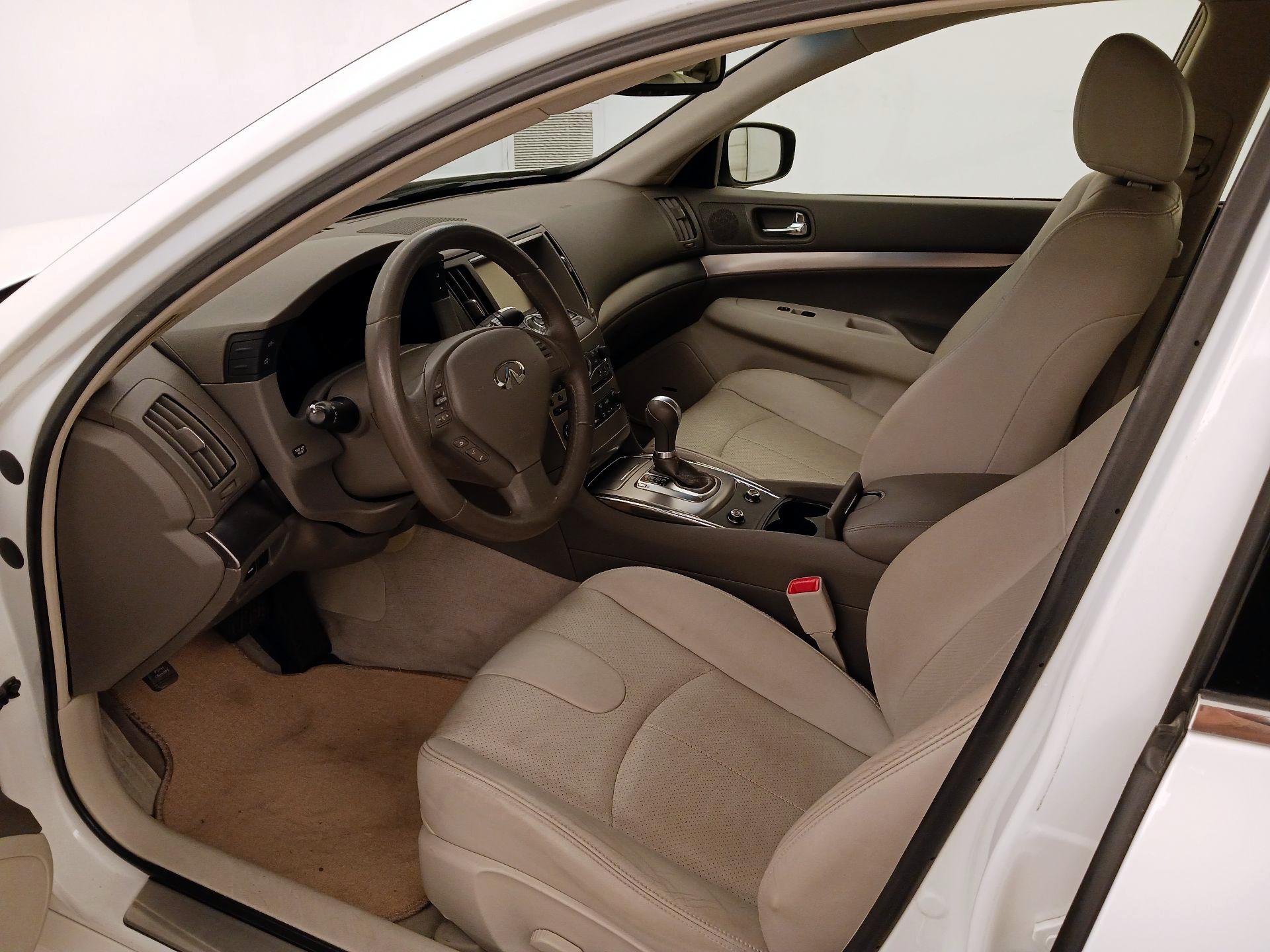 Thumbnail: 2015 INFINITI  - 11