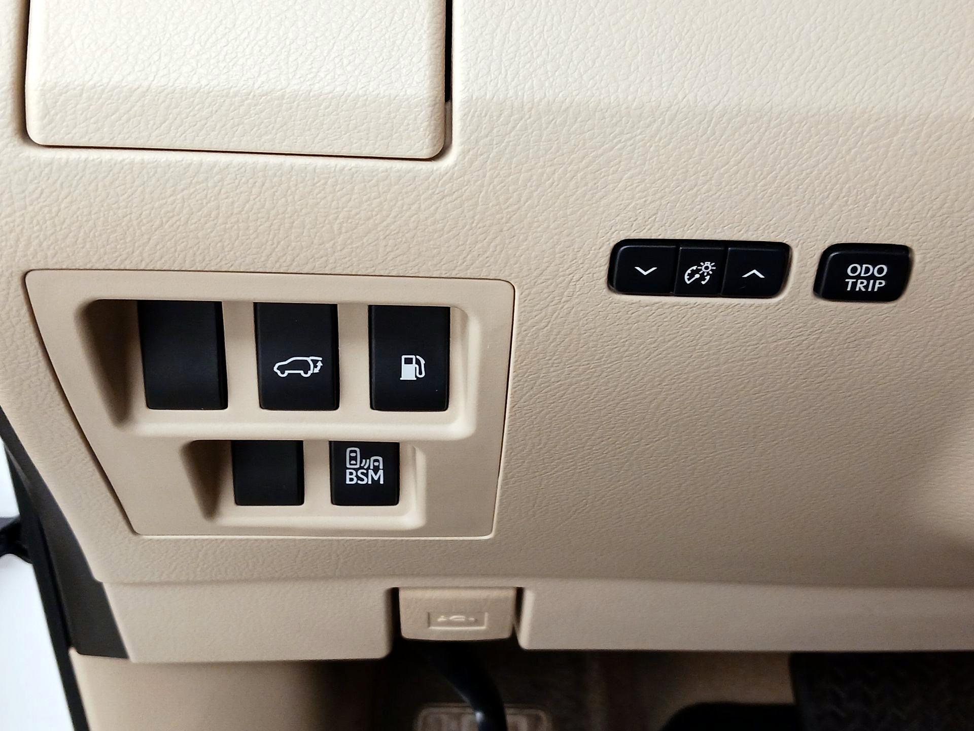 Thumbnail: 2015 Lexus RX - 13